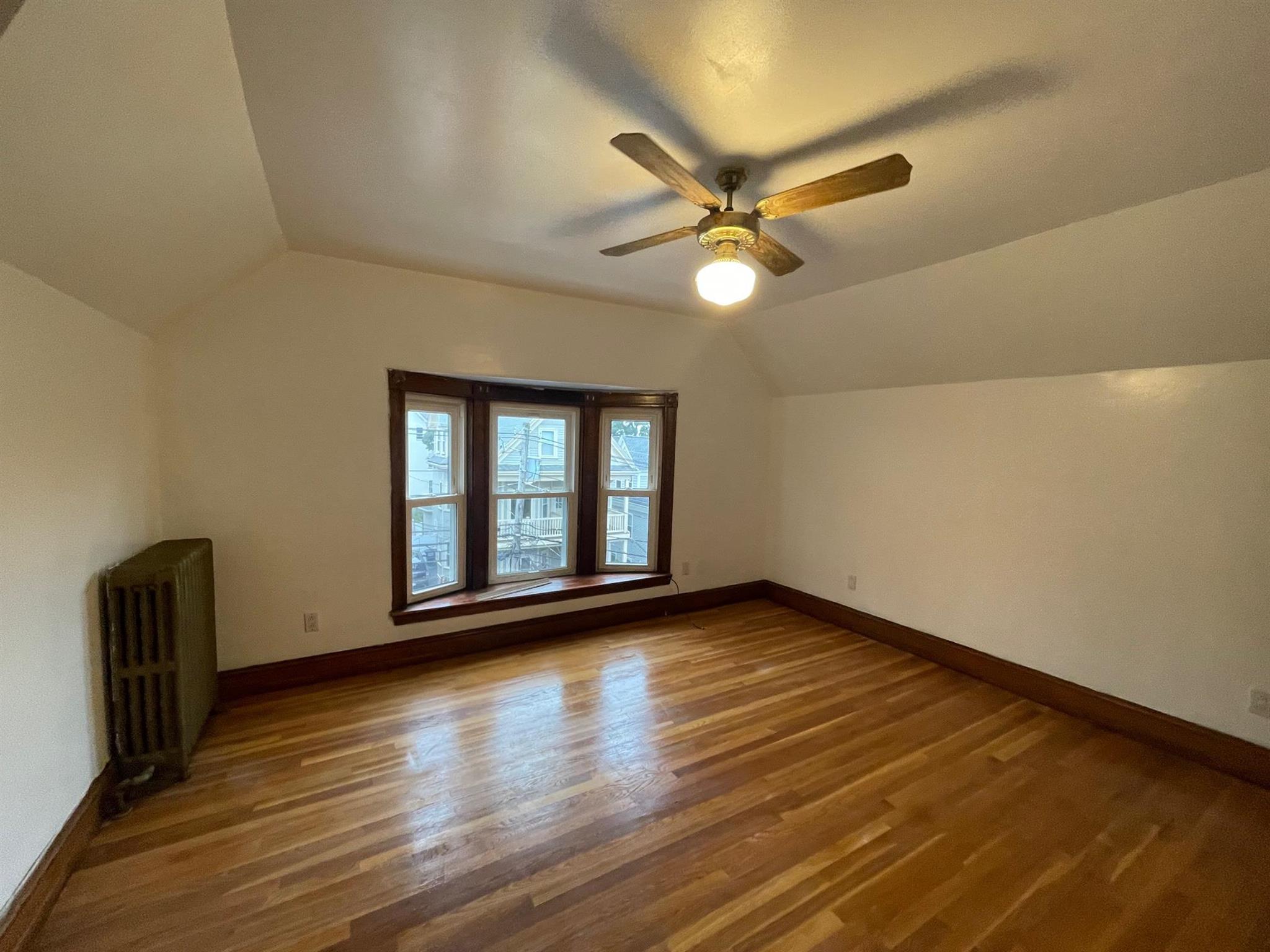 145 Lowell St, Spring Hill