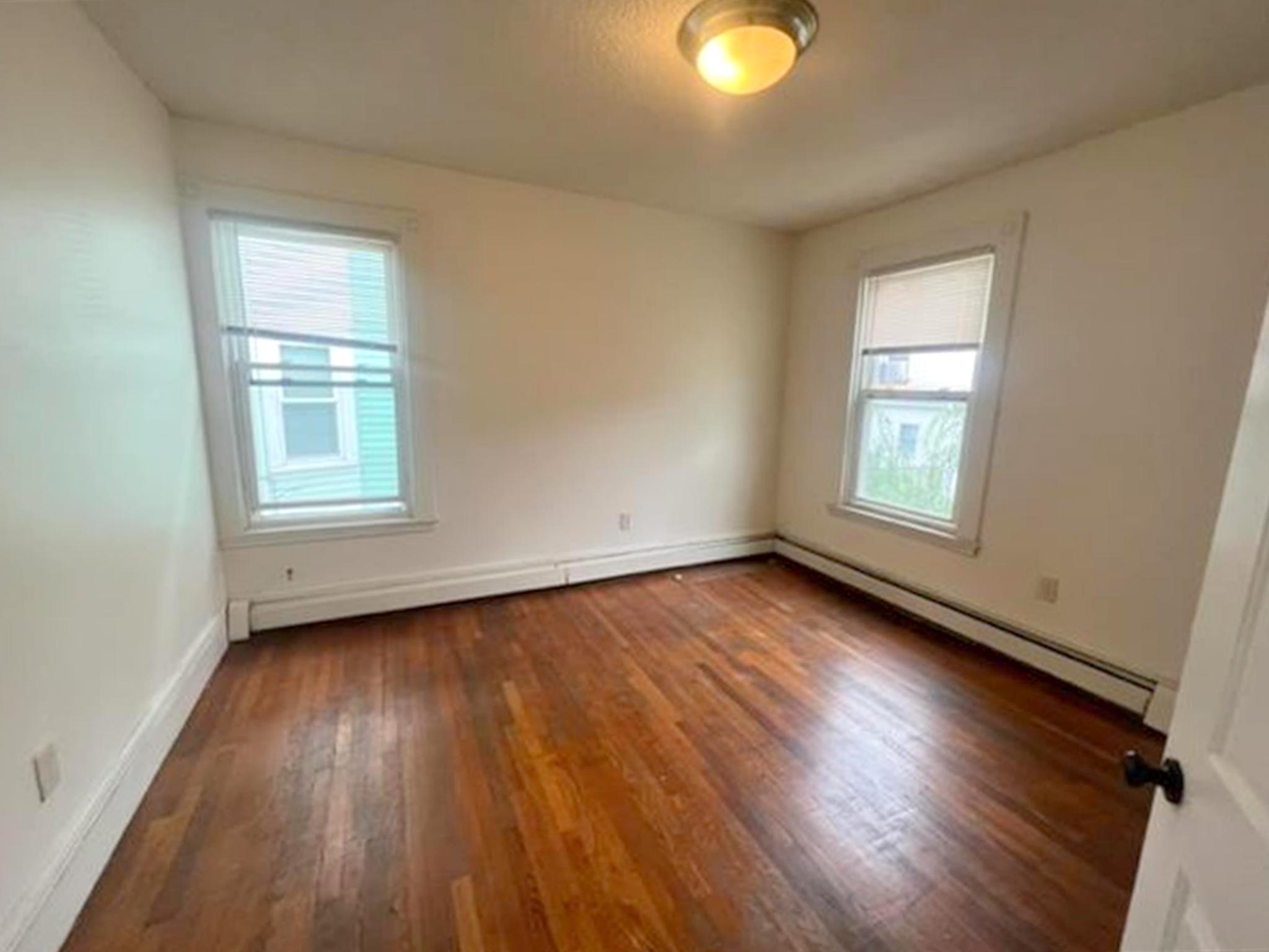 11 James St, Gilman Square