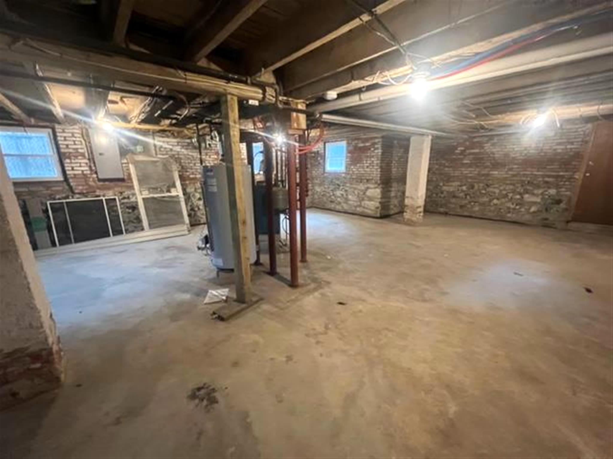 11 James St, Gilman Square