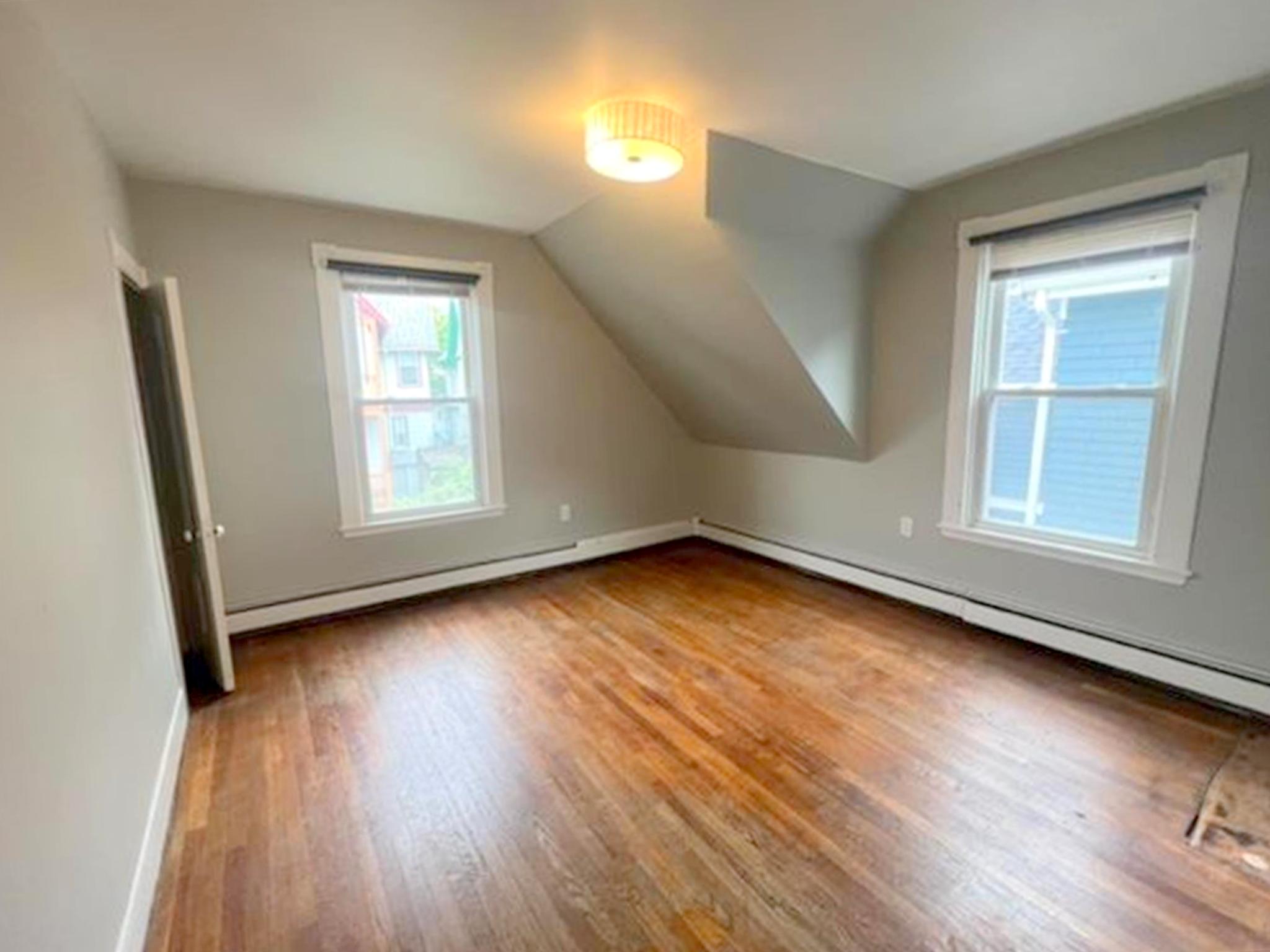 11 James St, Gilman Square