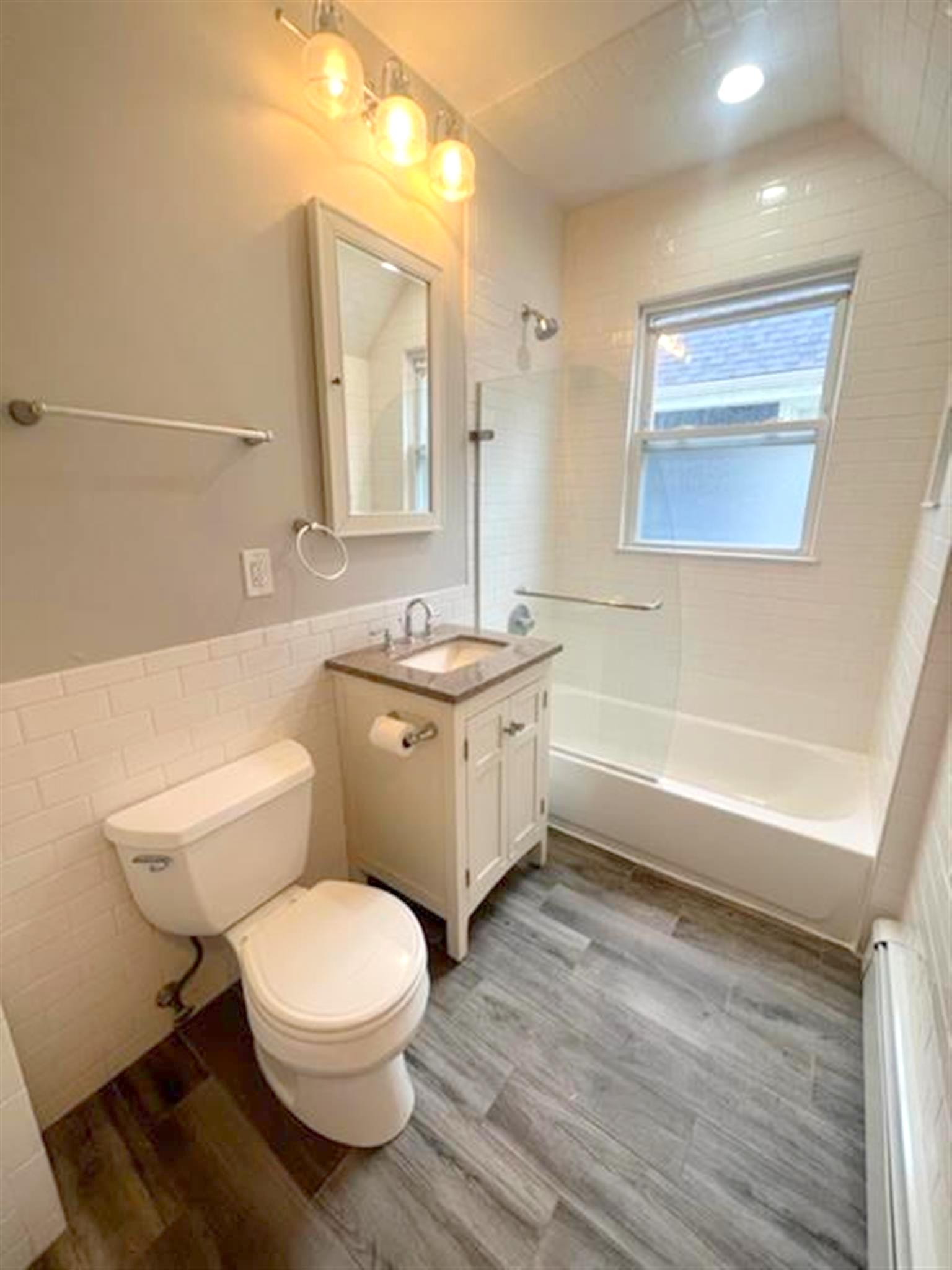 11 James St, Gilman Square