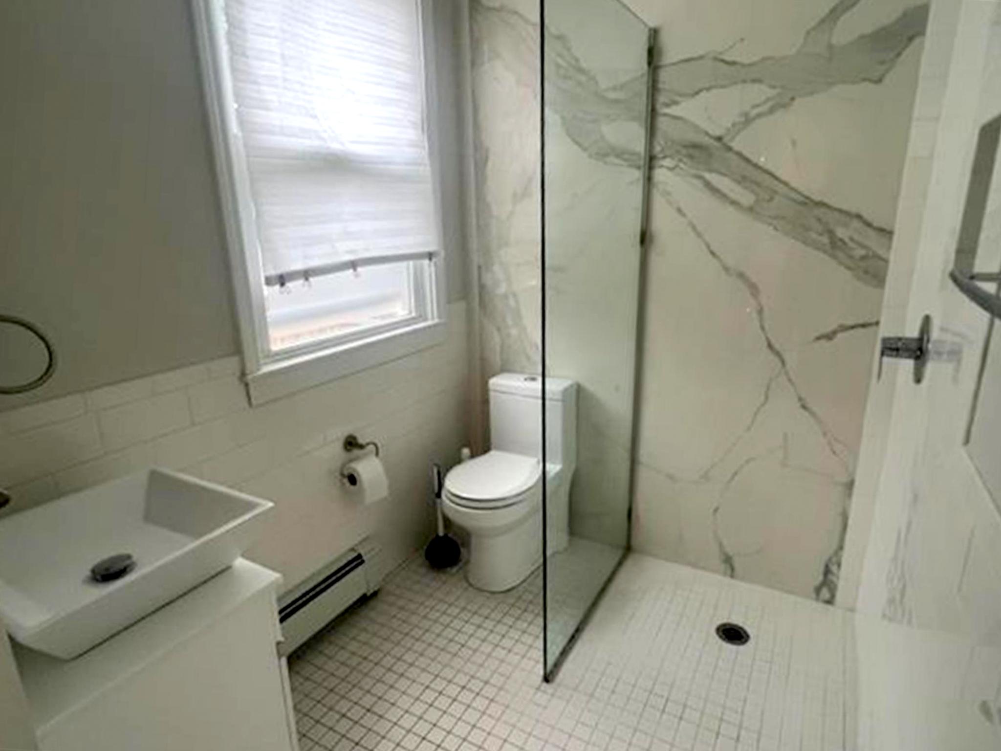 11 James St, Gilman Square