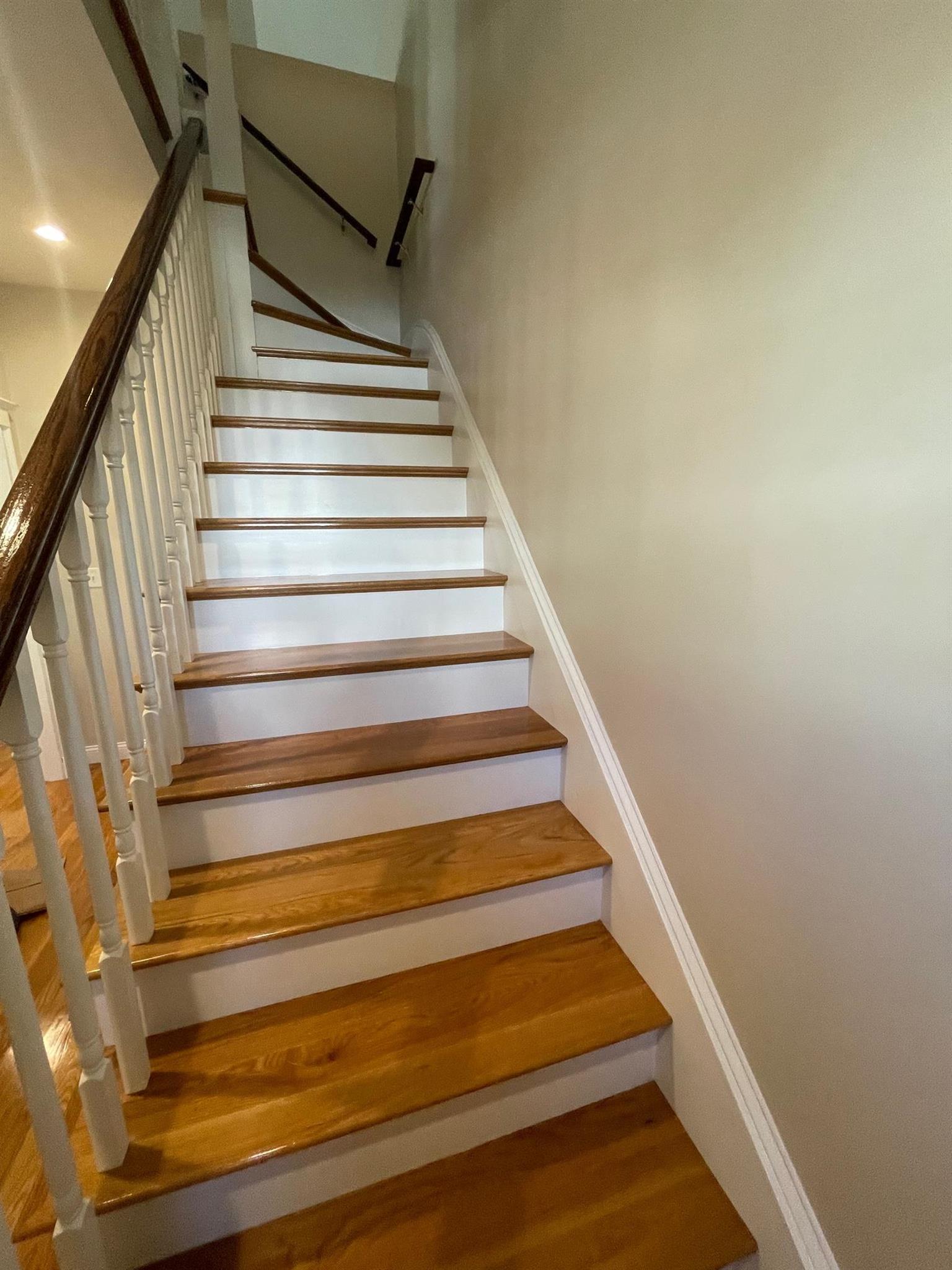 52 Albion St, Medford