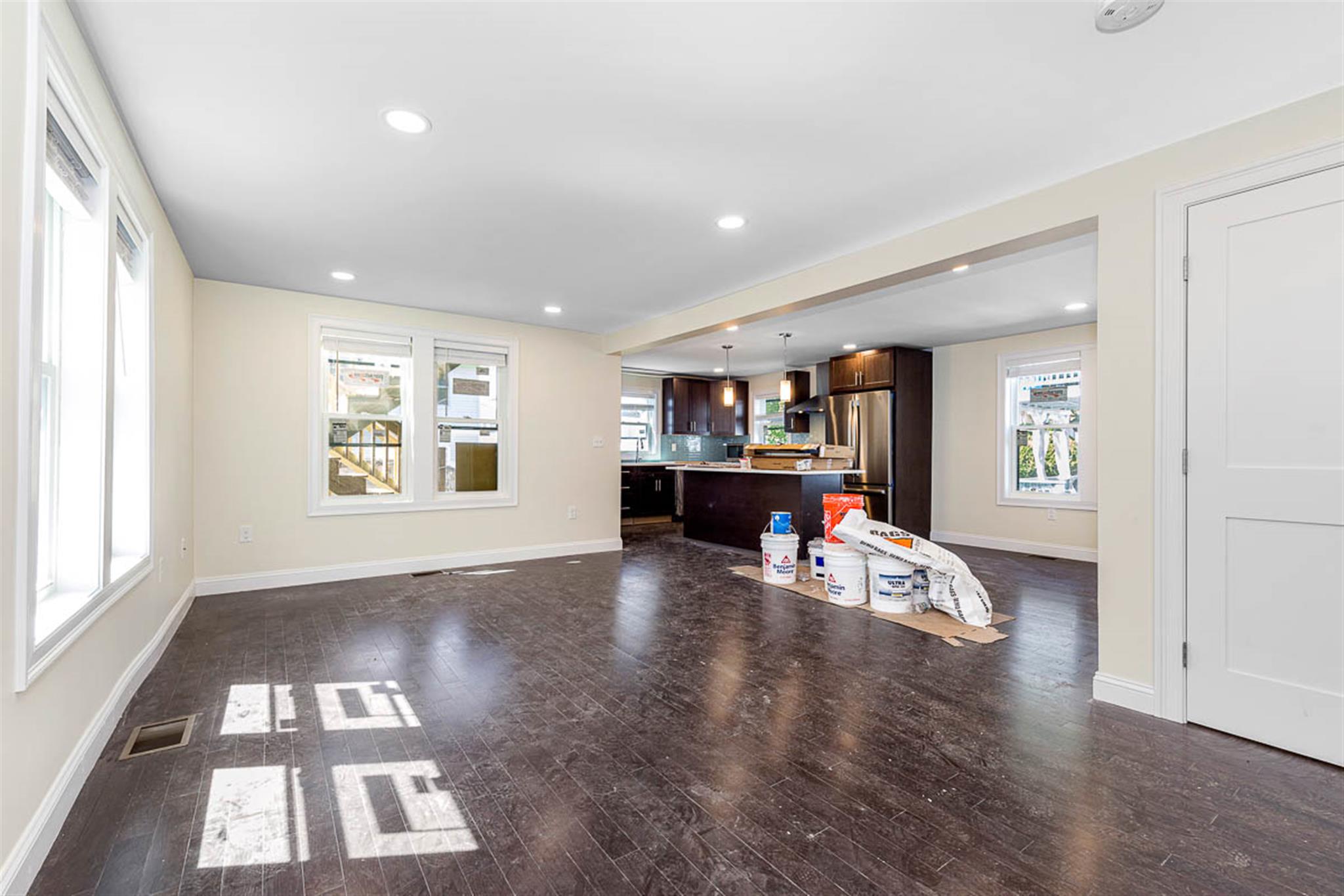 62 Bradbury Ave, Medford