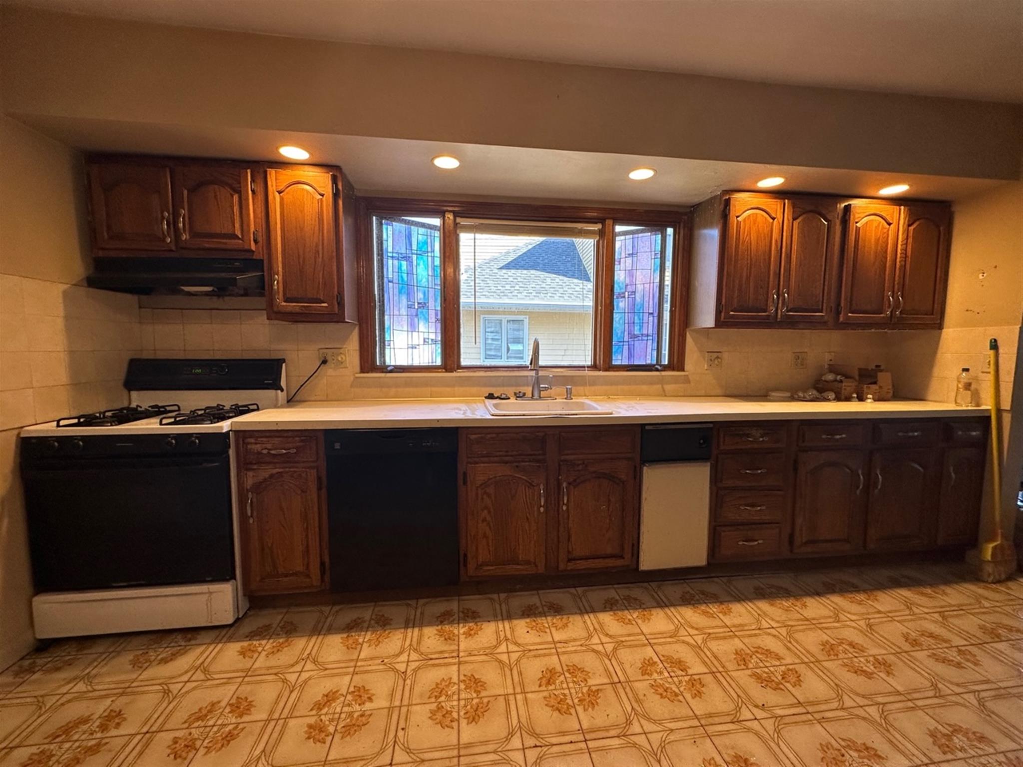 2212 Mystic Valley Pkwy, Medford