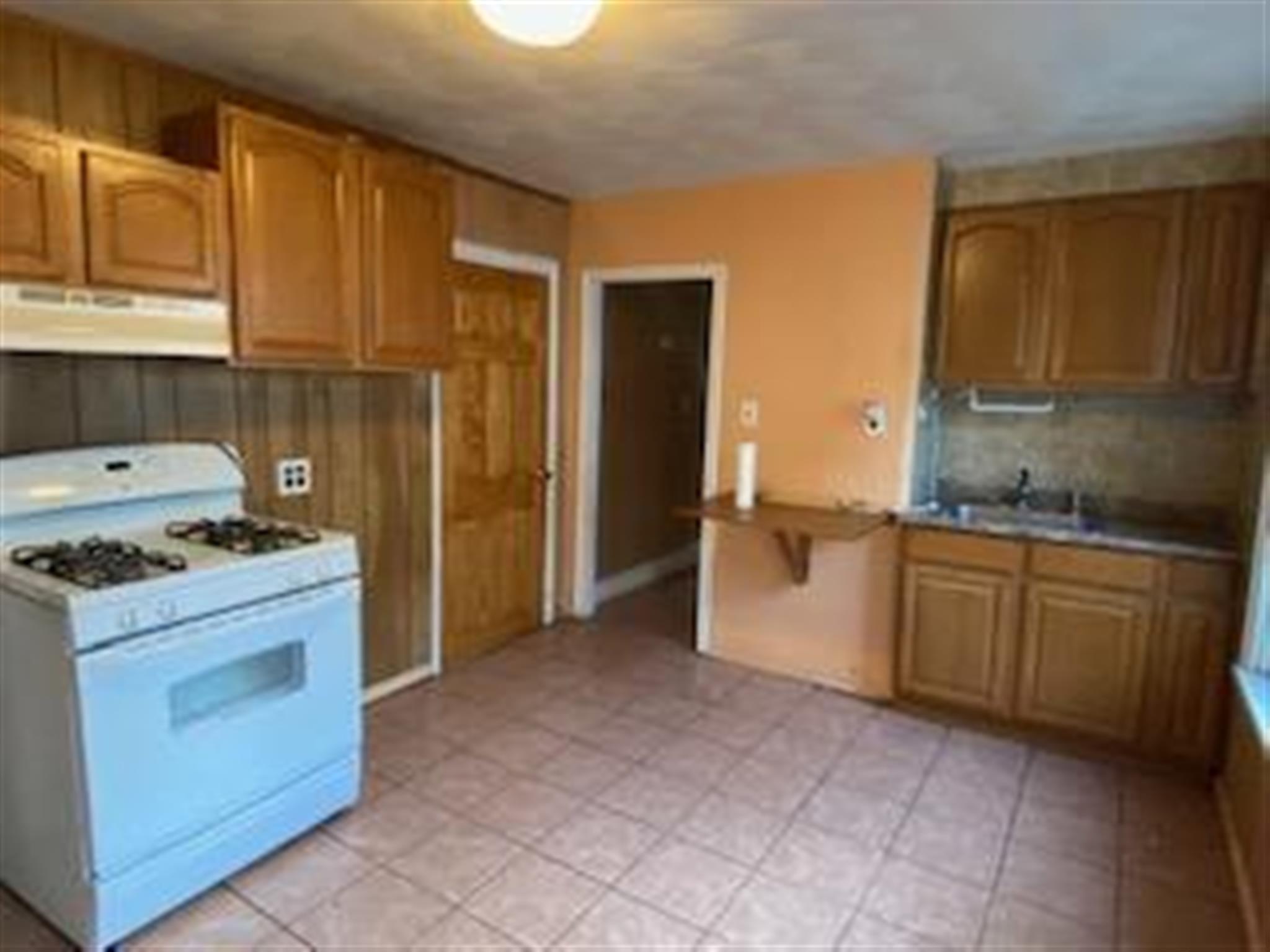 141 Albion St, Davis Square