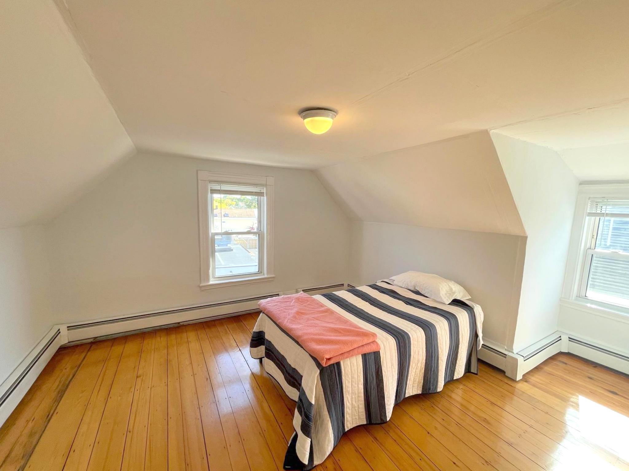 198 Cedar St, Davis Square