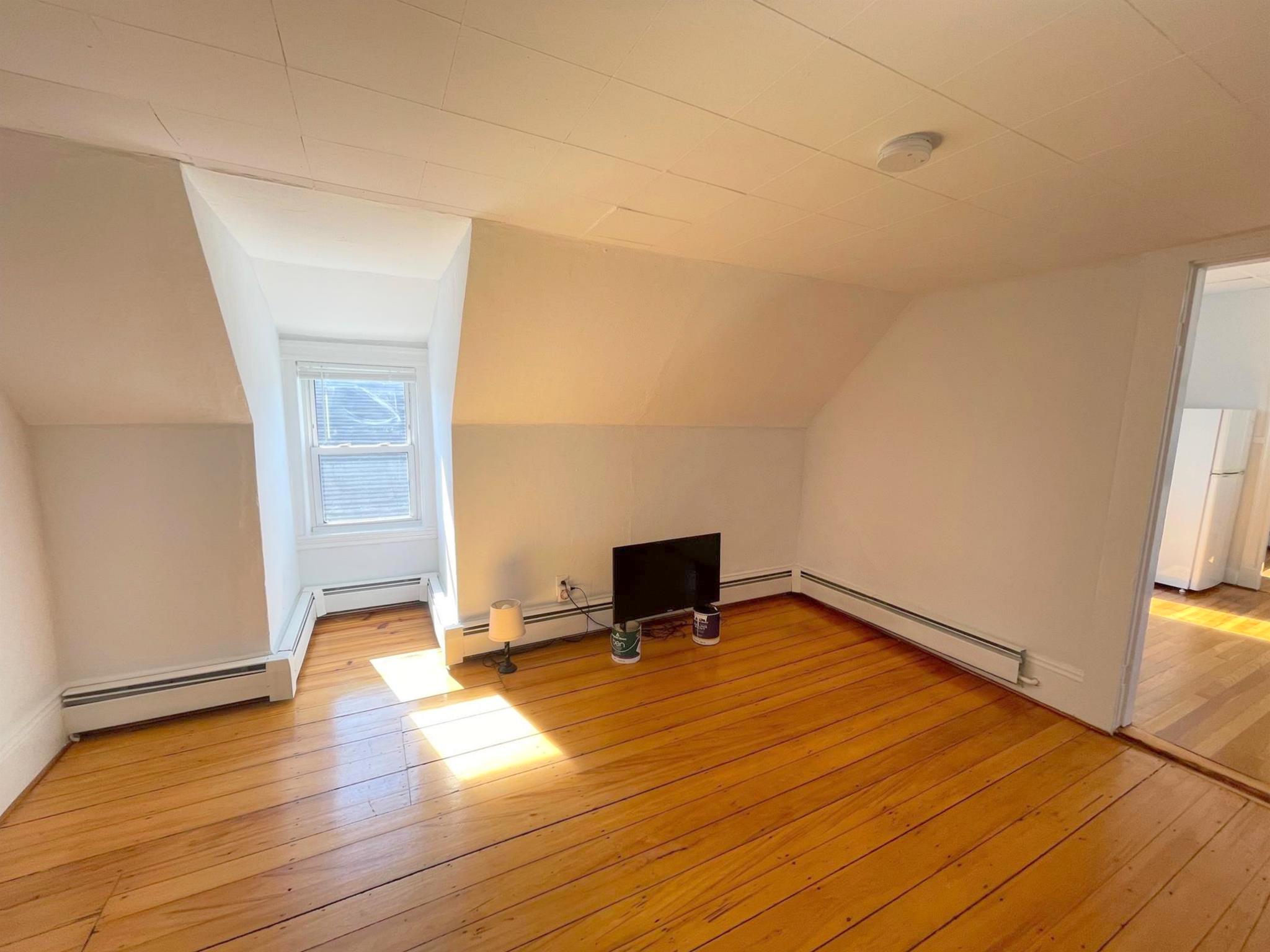 198 Cedar St, Davis Square