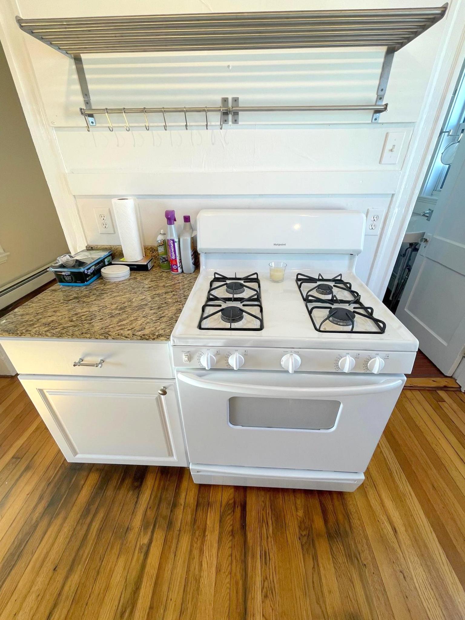 198 Cedar St, Davis Square