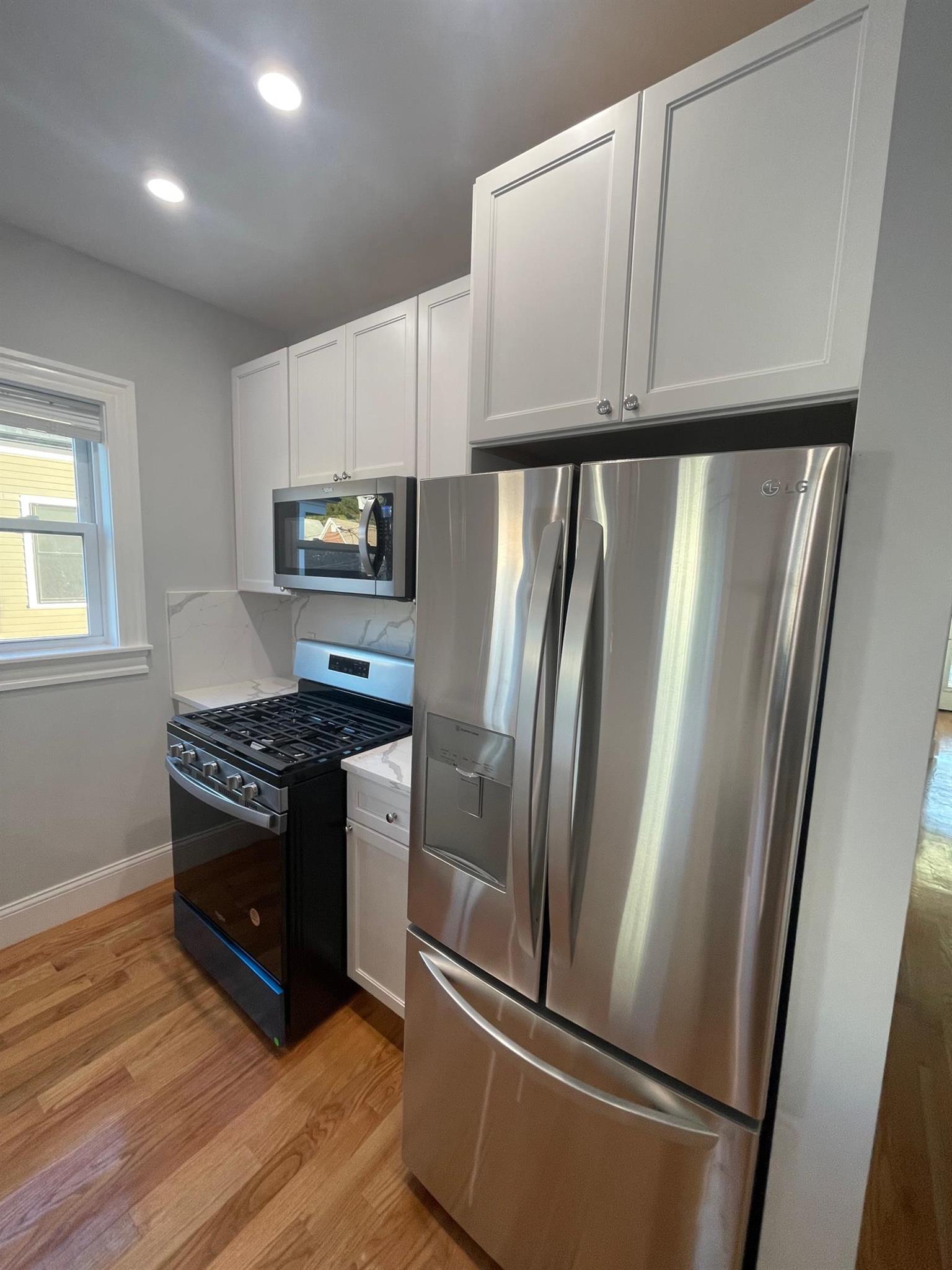 29 Alpine St, Powder House Square