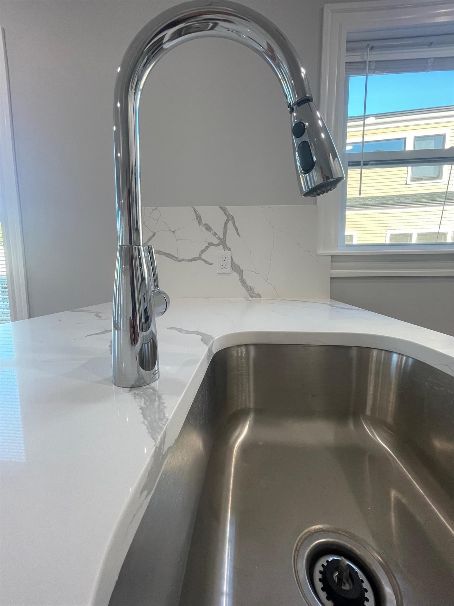 29 Alpine St, Powder House Square