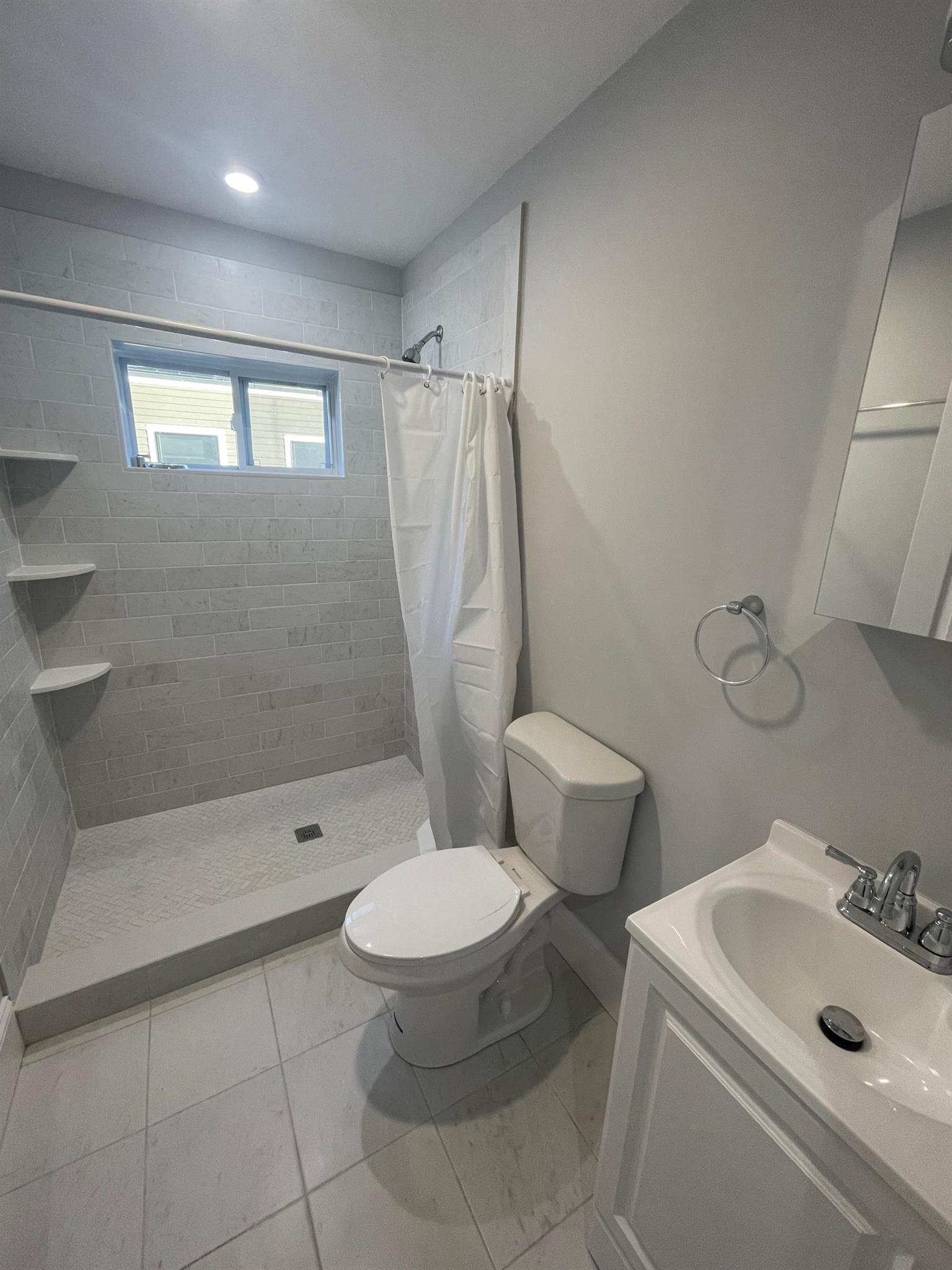 29 Alpine St, Powder House Square