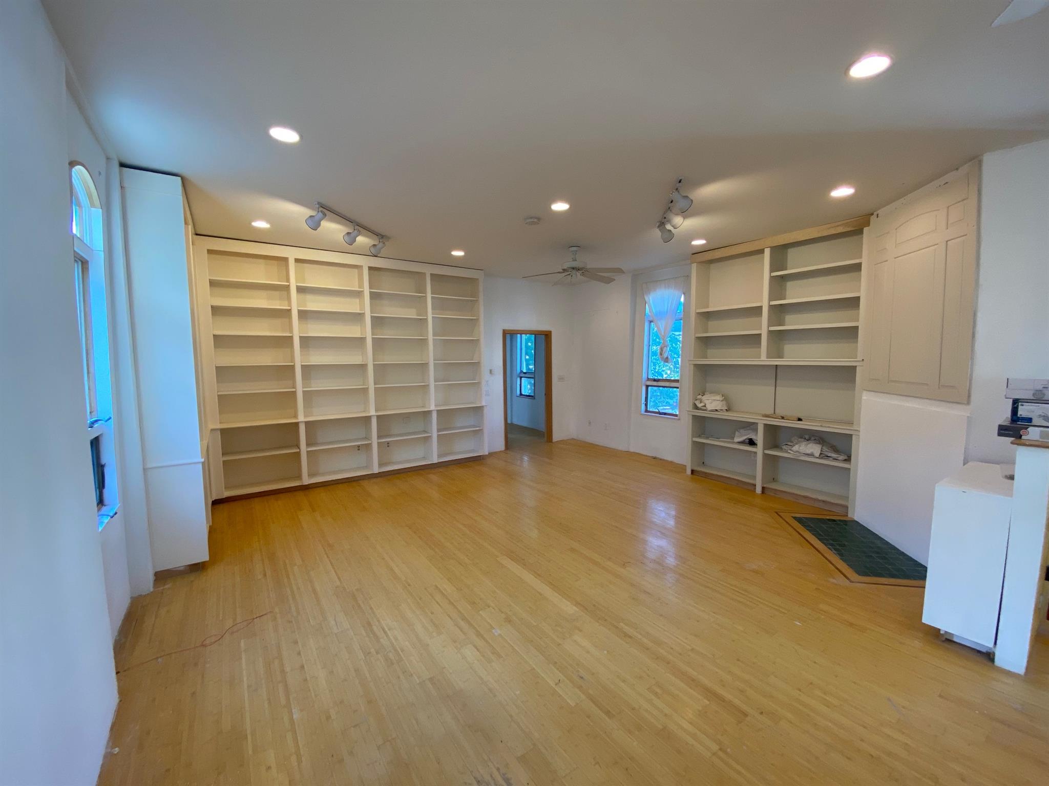 359 Lowell St, Magoun Square