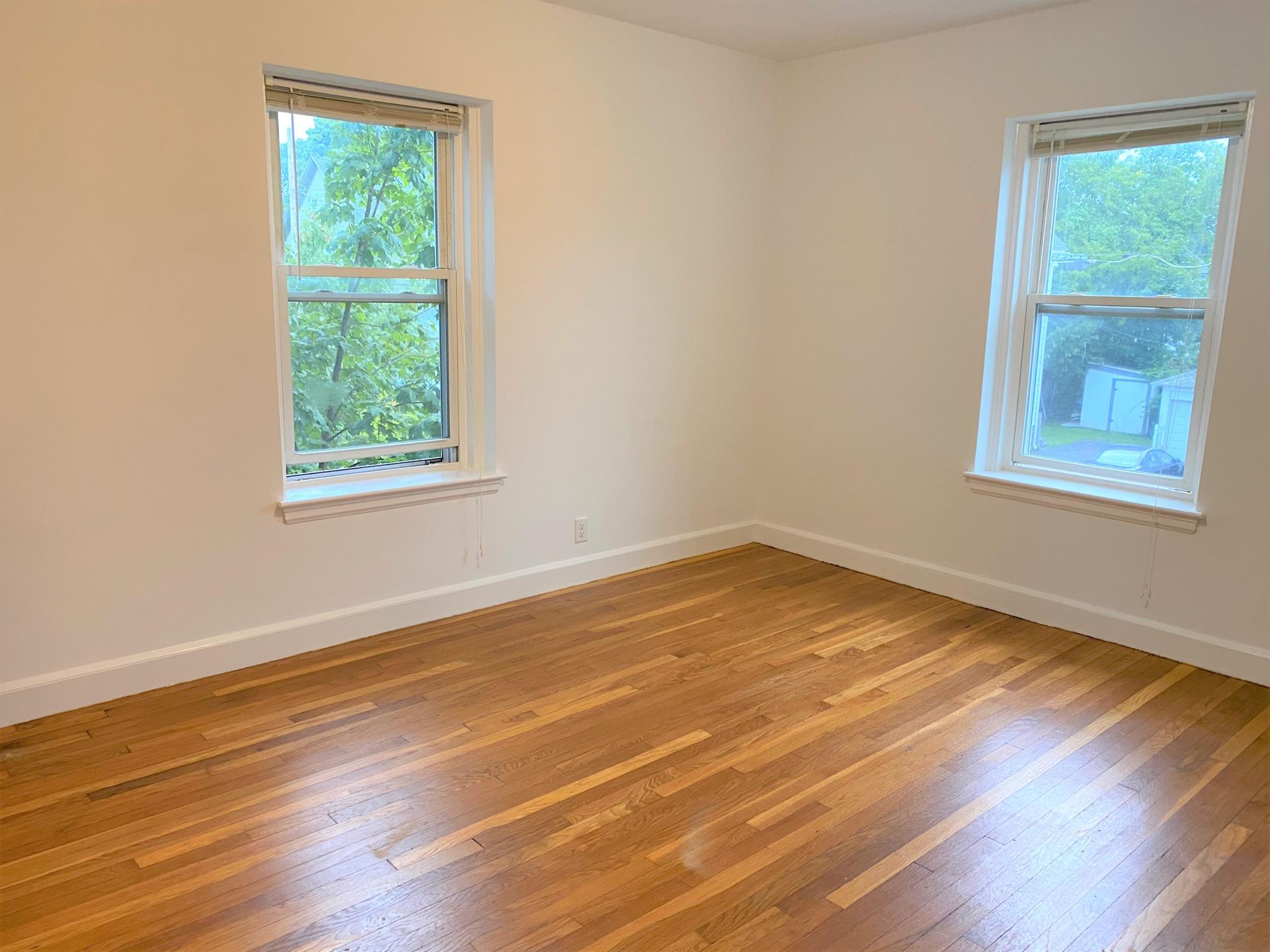 119 Wyoming Ave, Oak Grove - Pine Banks