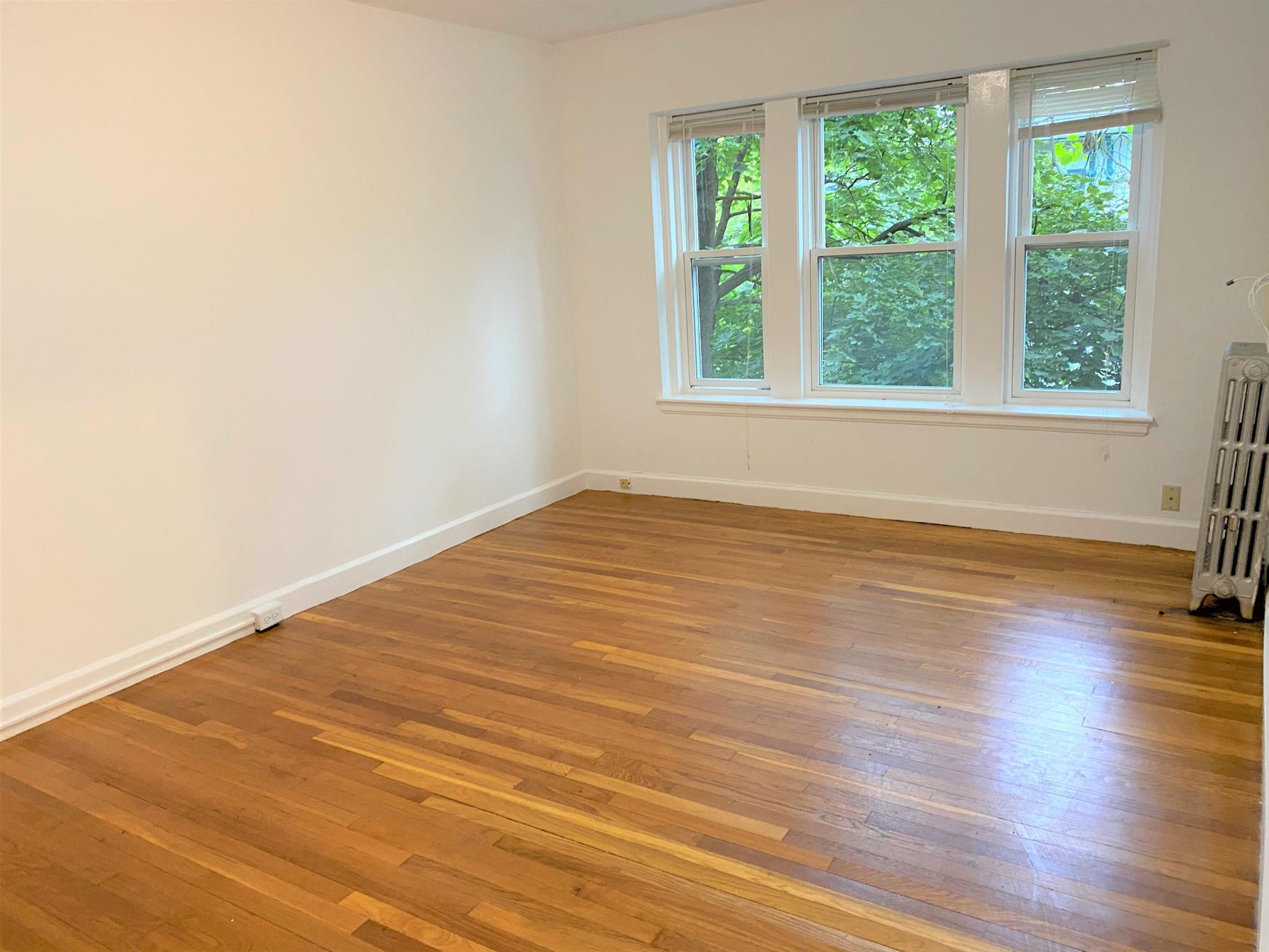 119 Wyoming Ave, Oak Grove - Pine Banks