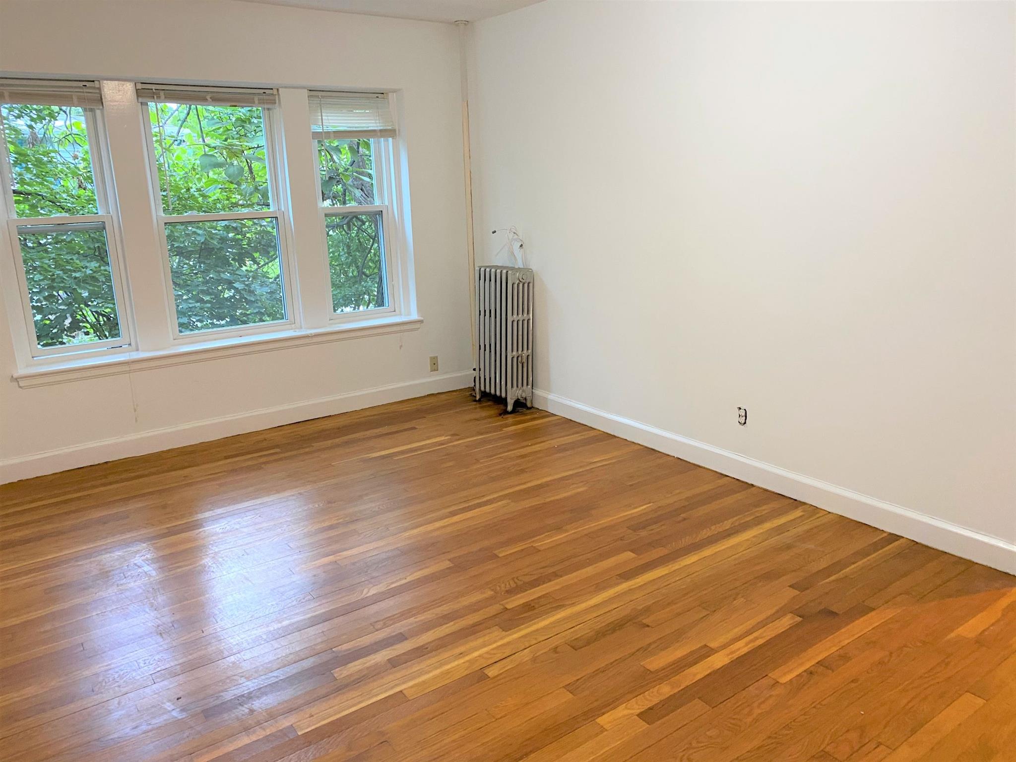 119 Wyoming Ave, Oak Grove - Pine Banks