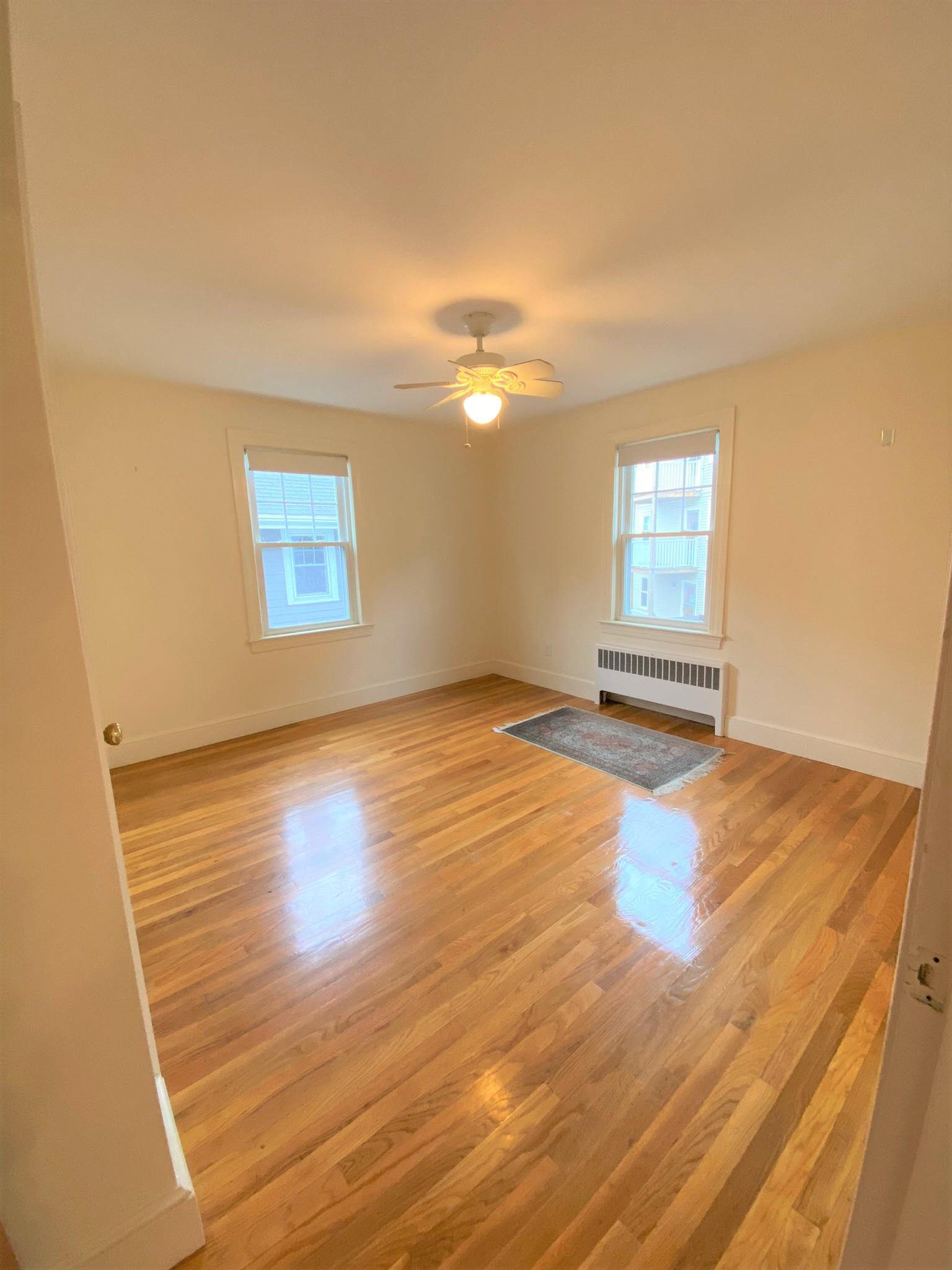 15 Grove St, Belmont Center