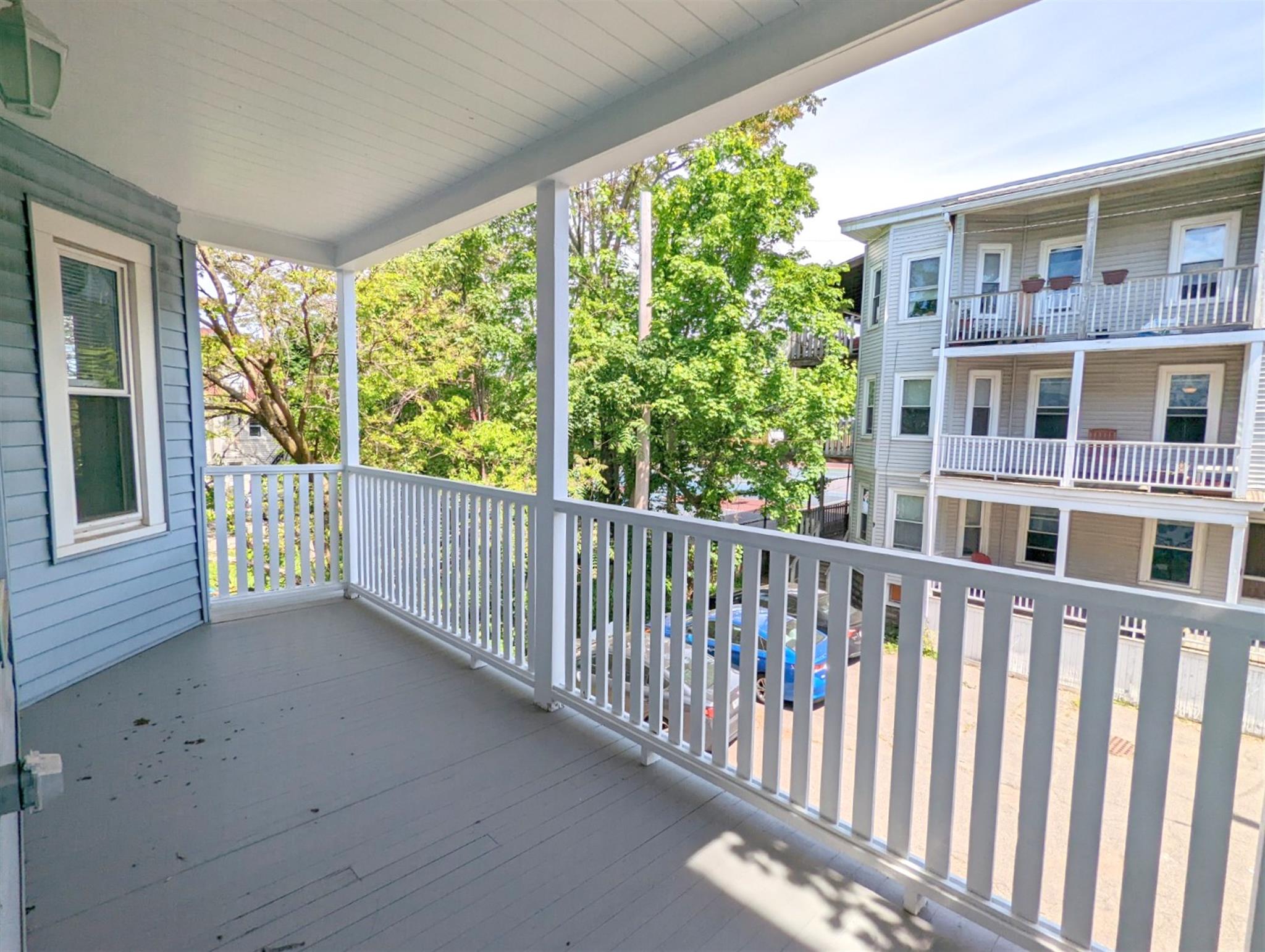 10 Lowell Cir, Porter Square