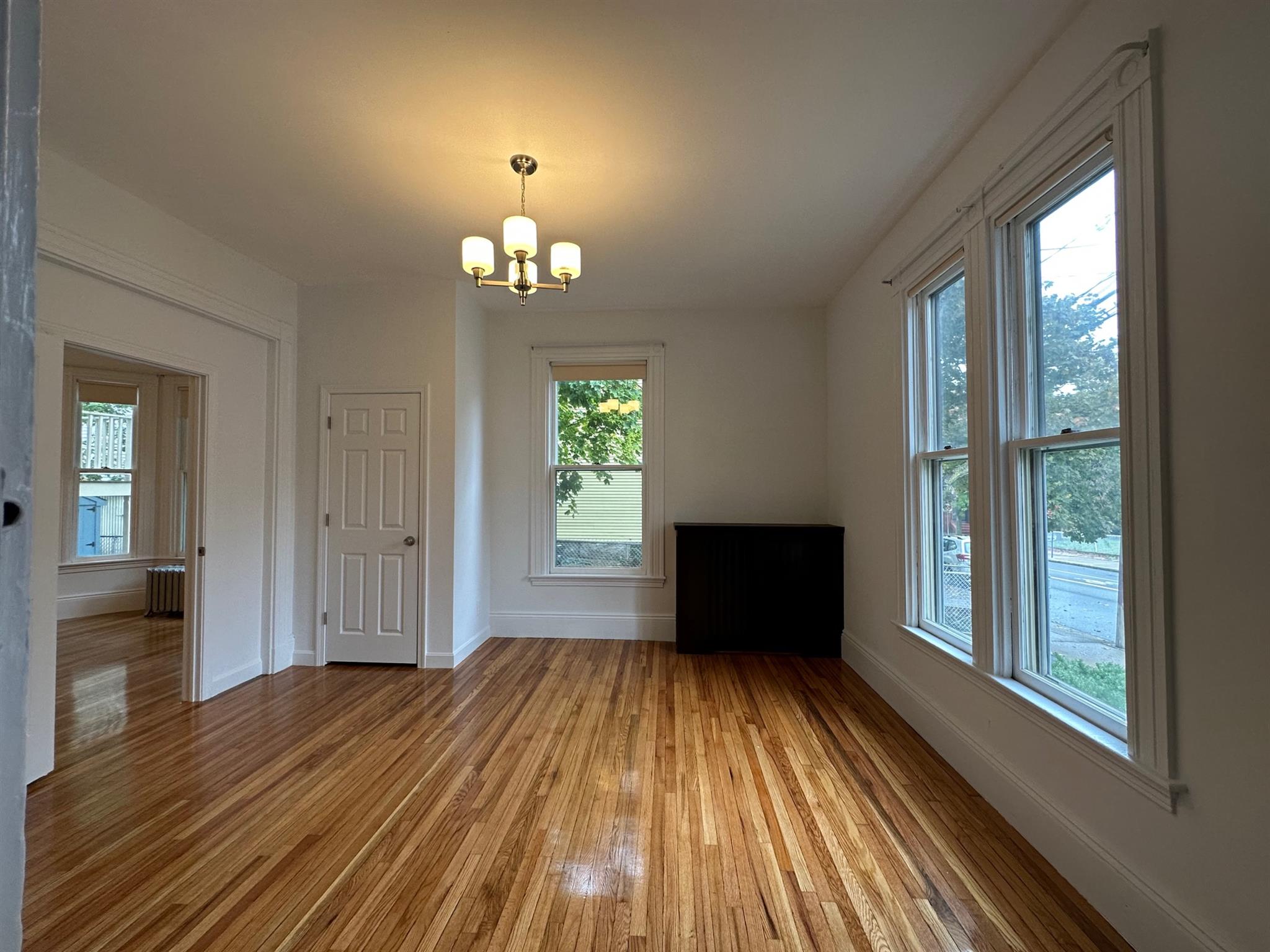 47 Mount Vernon St, East Somerville