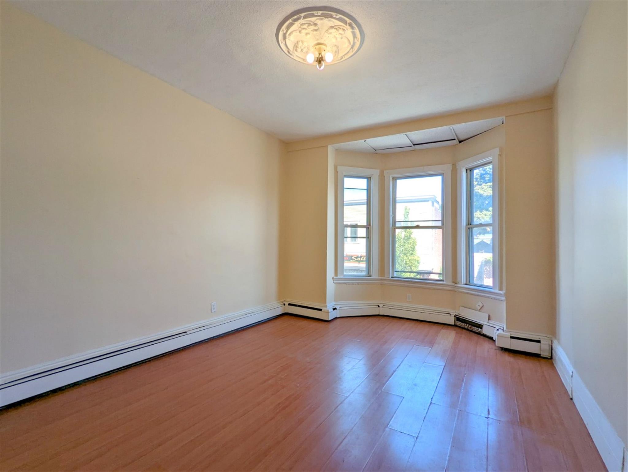 326 Somerville Ave, Union Square