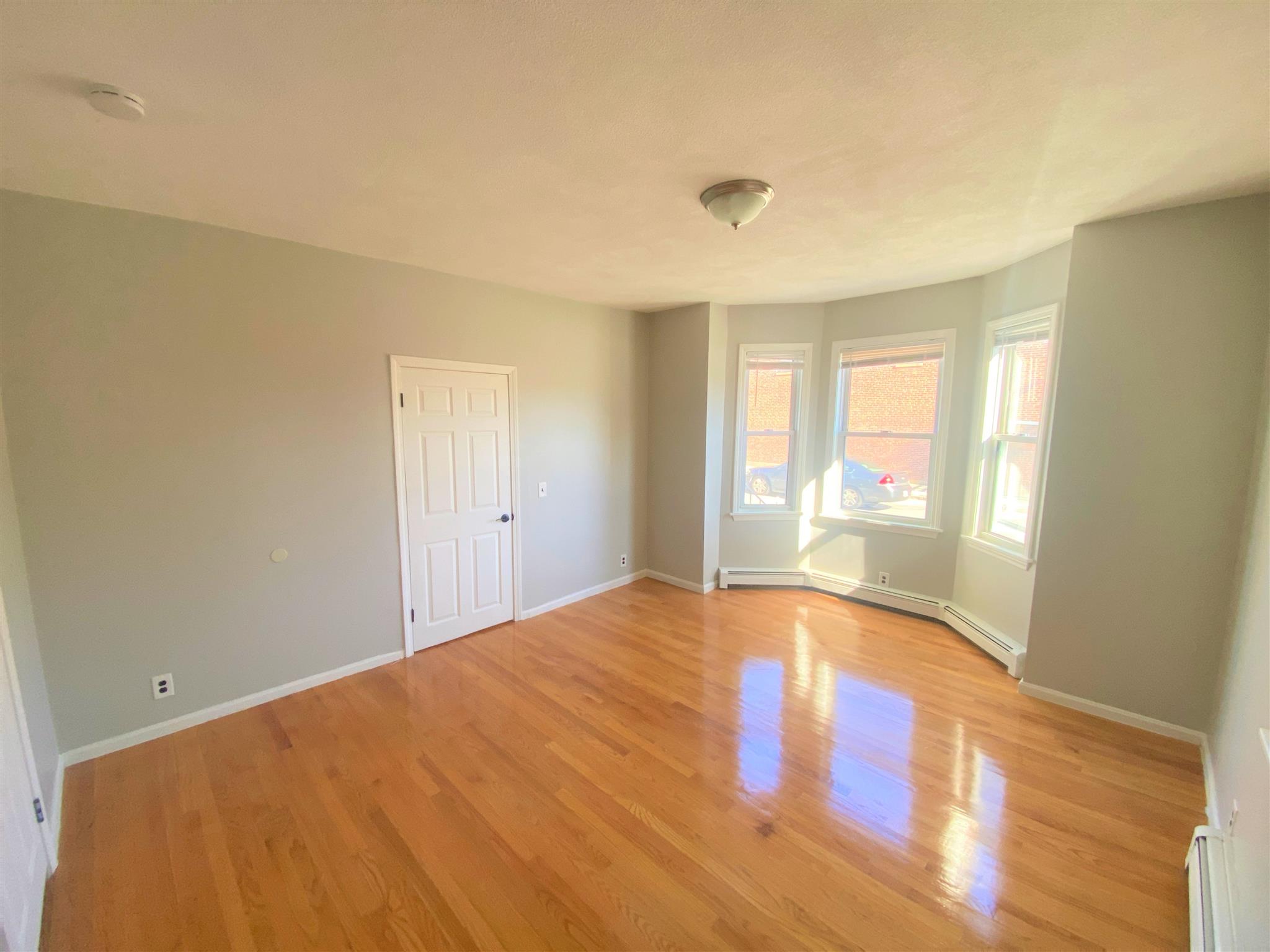 63 Webster Ave, Union Square