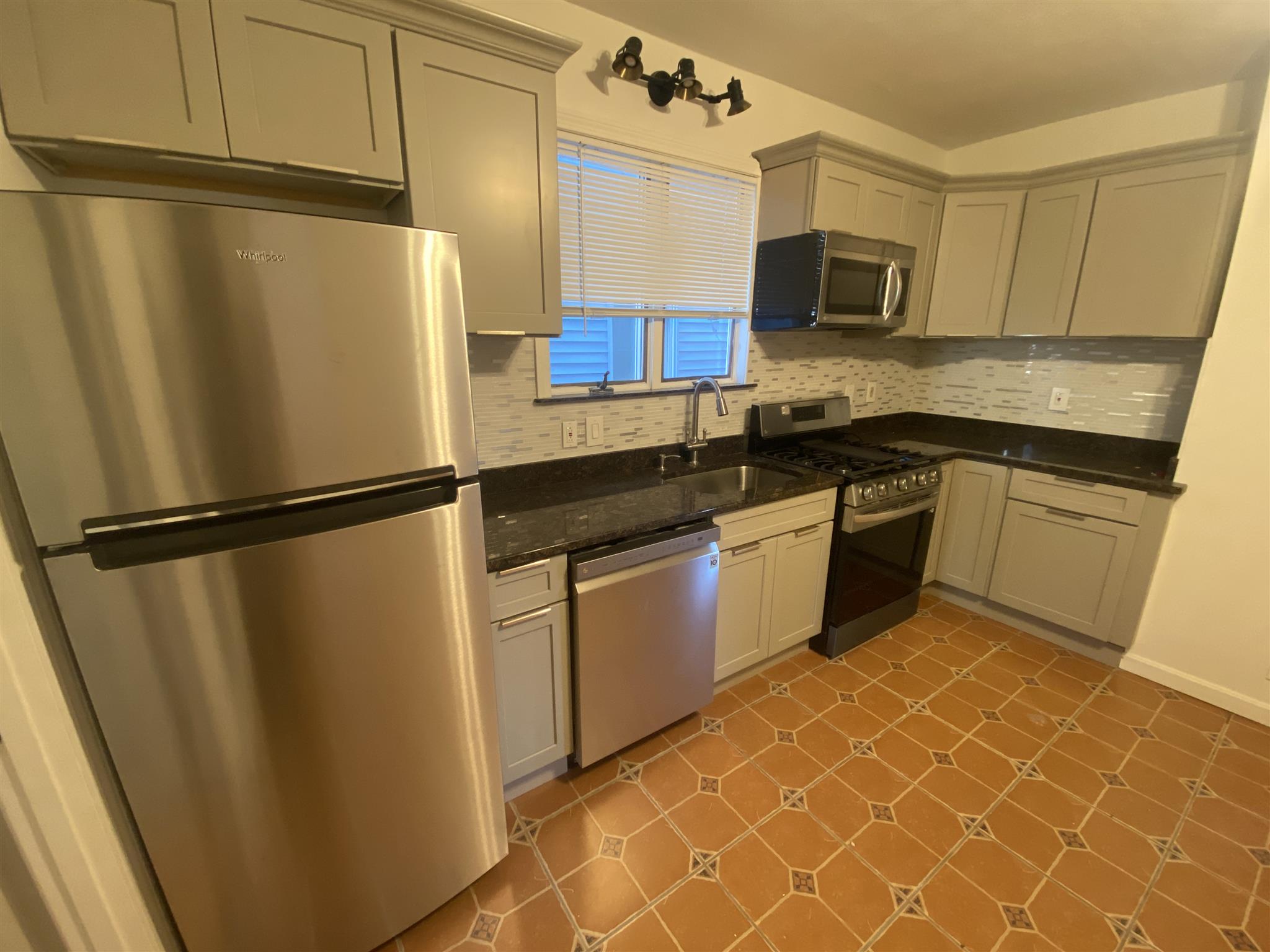 63 Webster Ave, Union Square