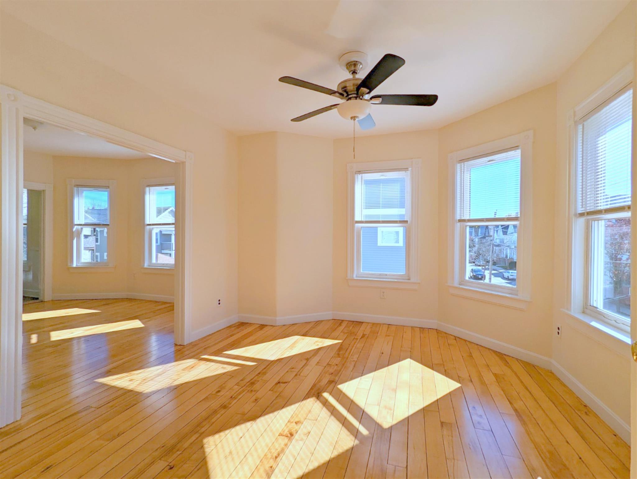 93 Madison Ave, Everett