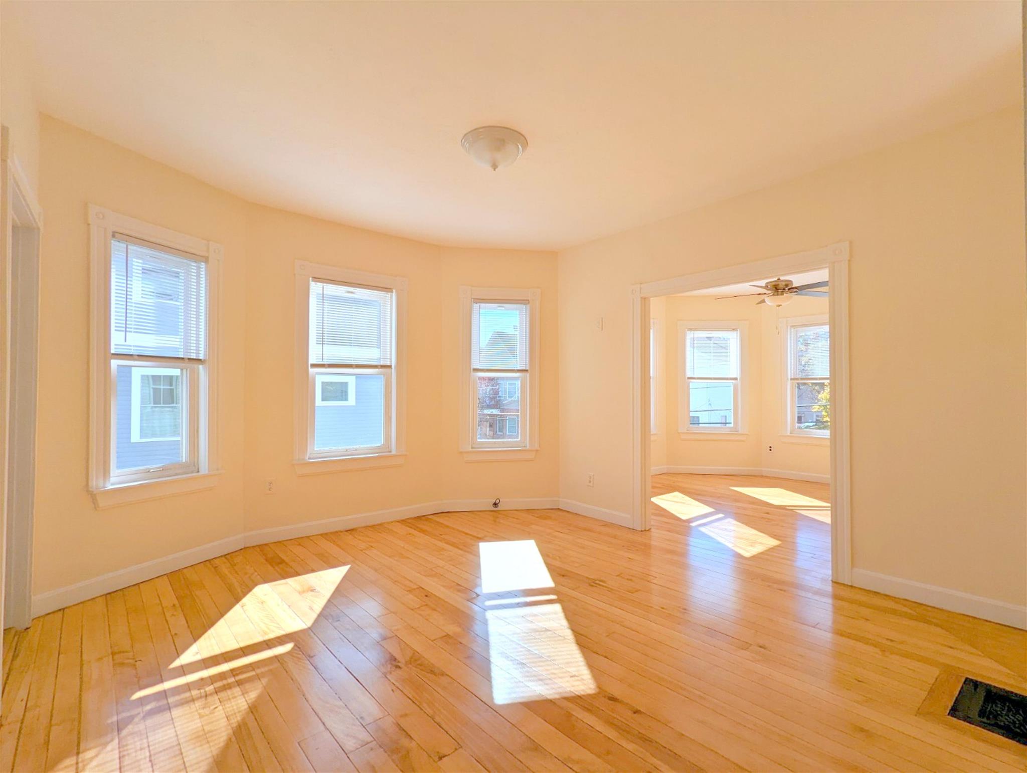 93 Madison Ave, Everett