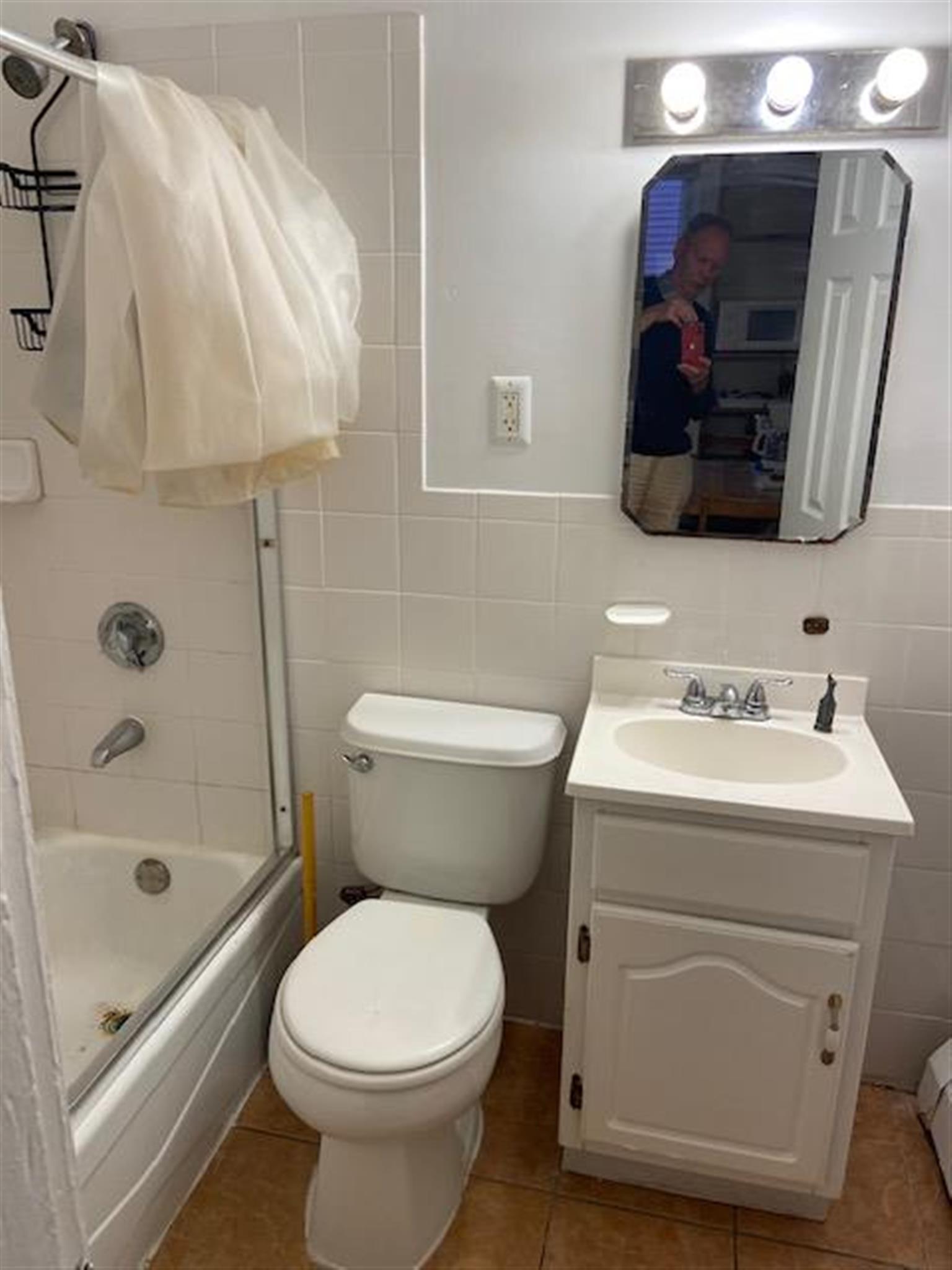 225 Charles St, East Cambridge