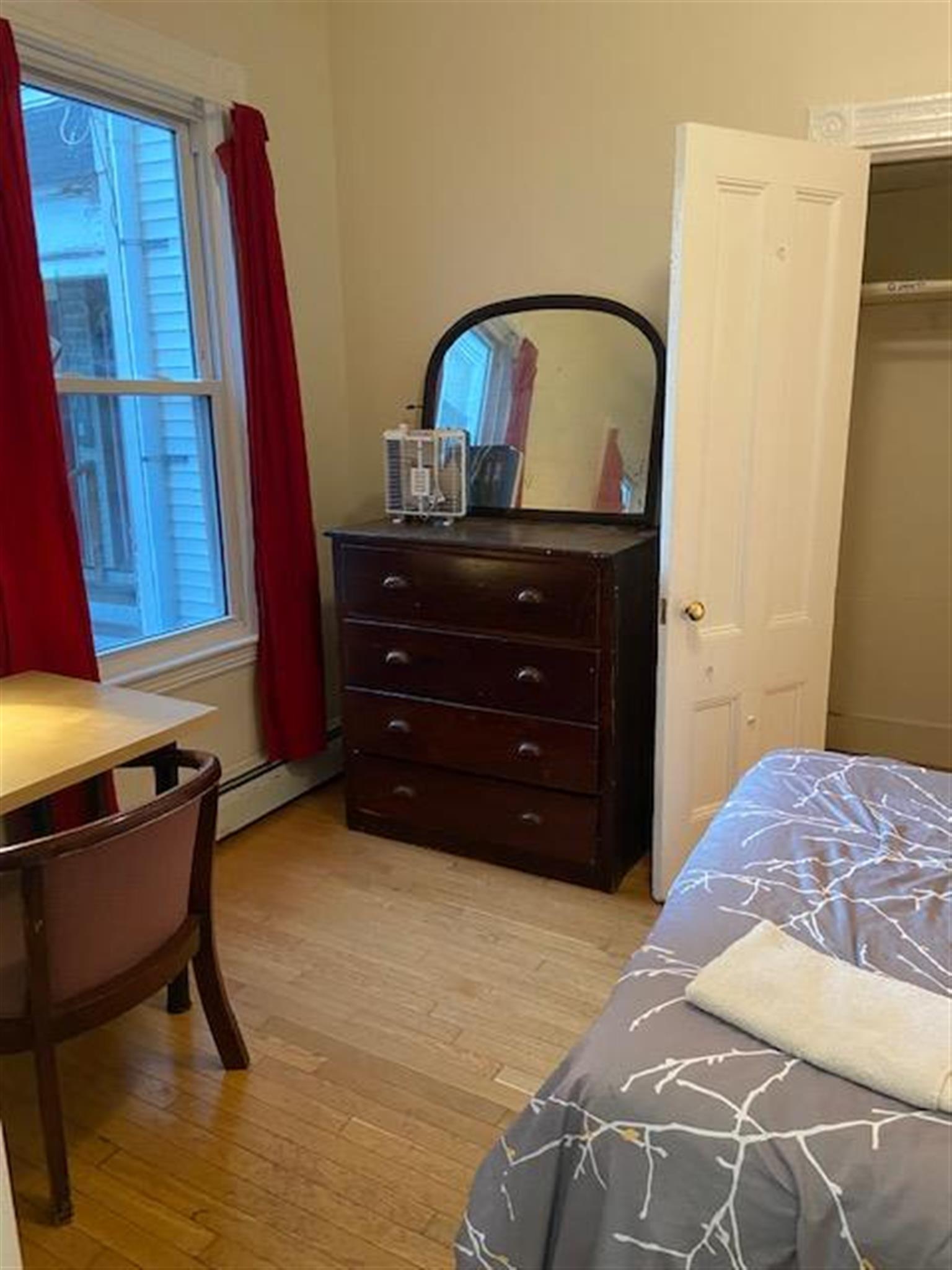 225 Charles St, East Cambridge