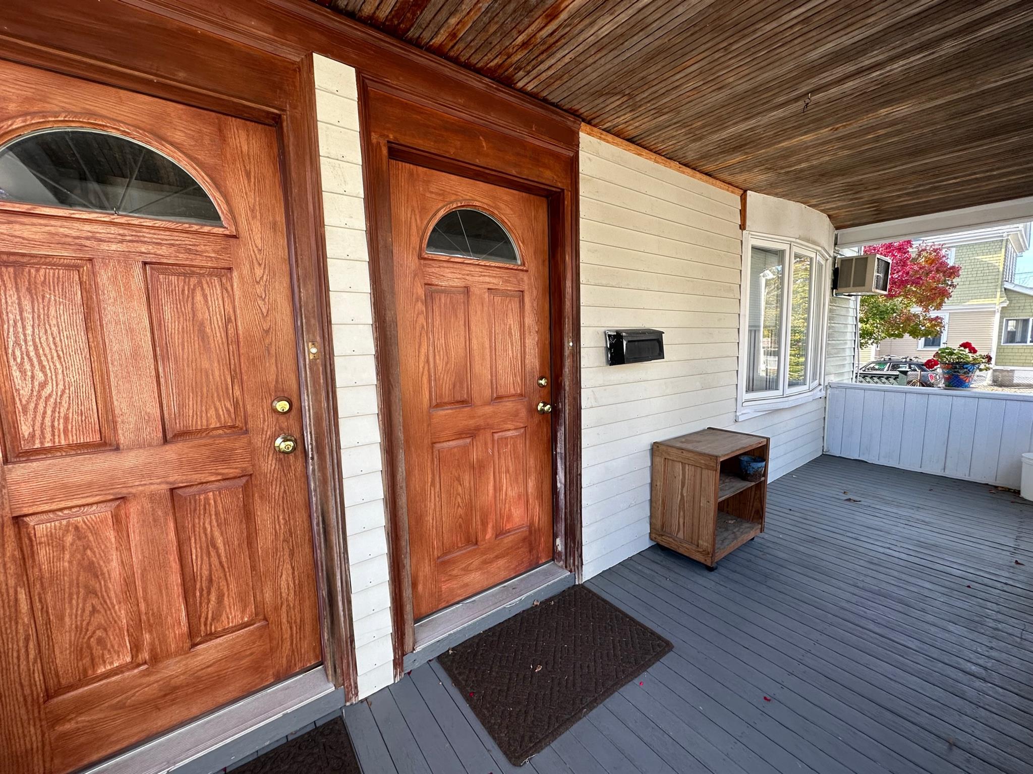 74 Cotting St, Medford