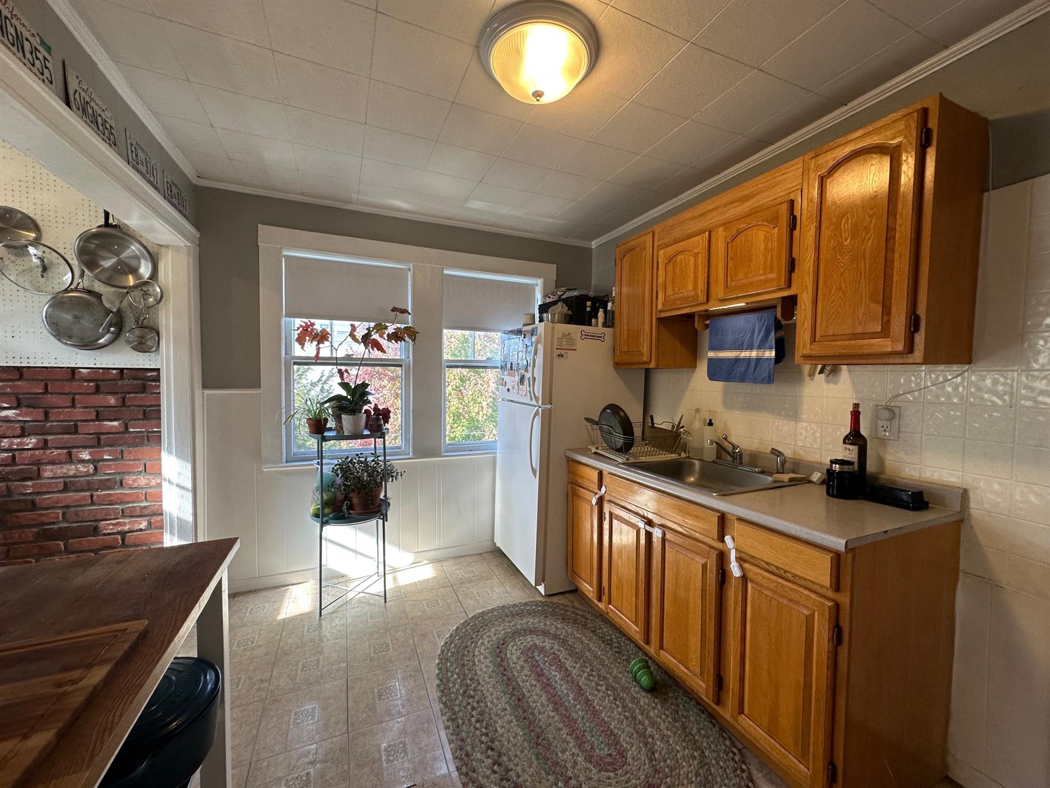 74 Cotting St, Medford