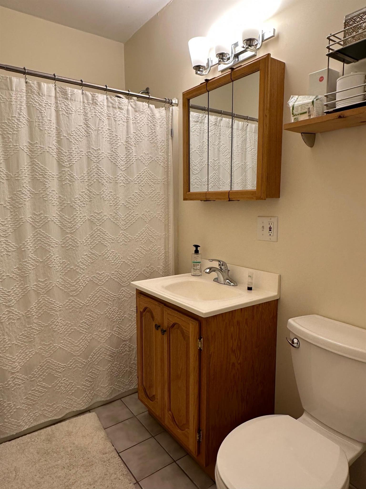 96 Frederick Ave, Medford