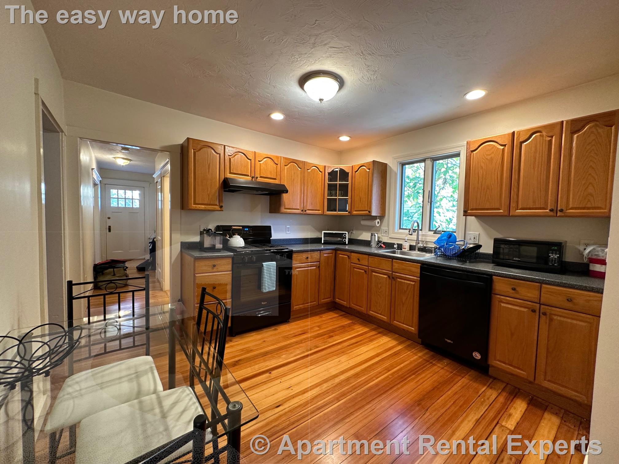 96 Frederick Ave, Medford