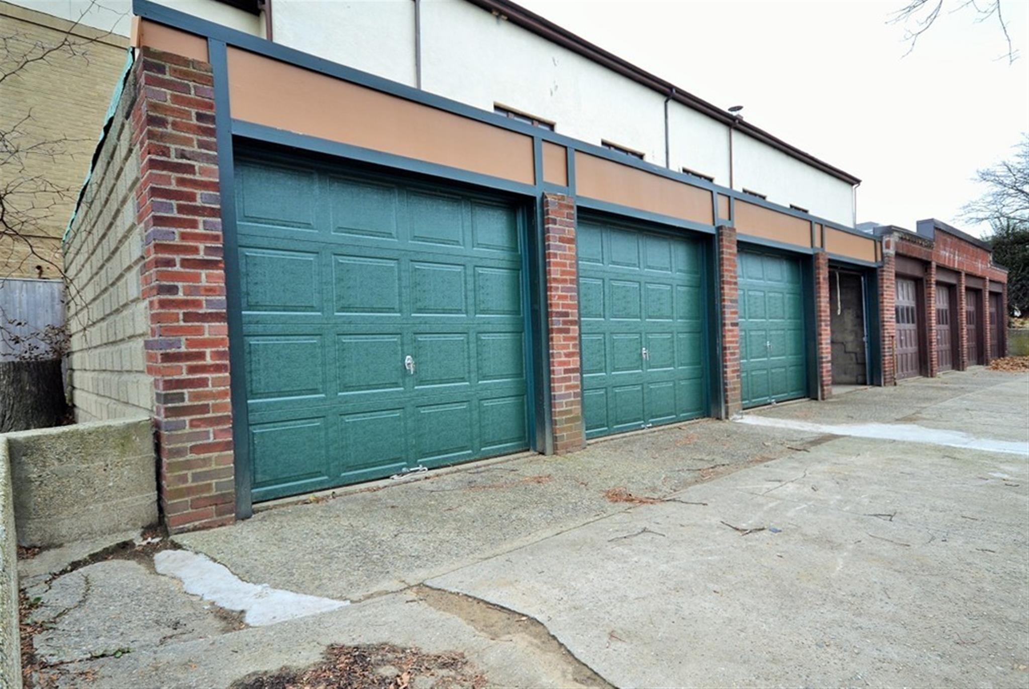 40 Laurel St, Spring Hill