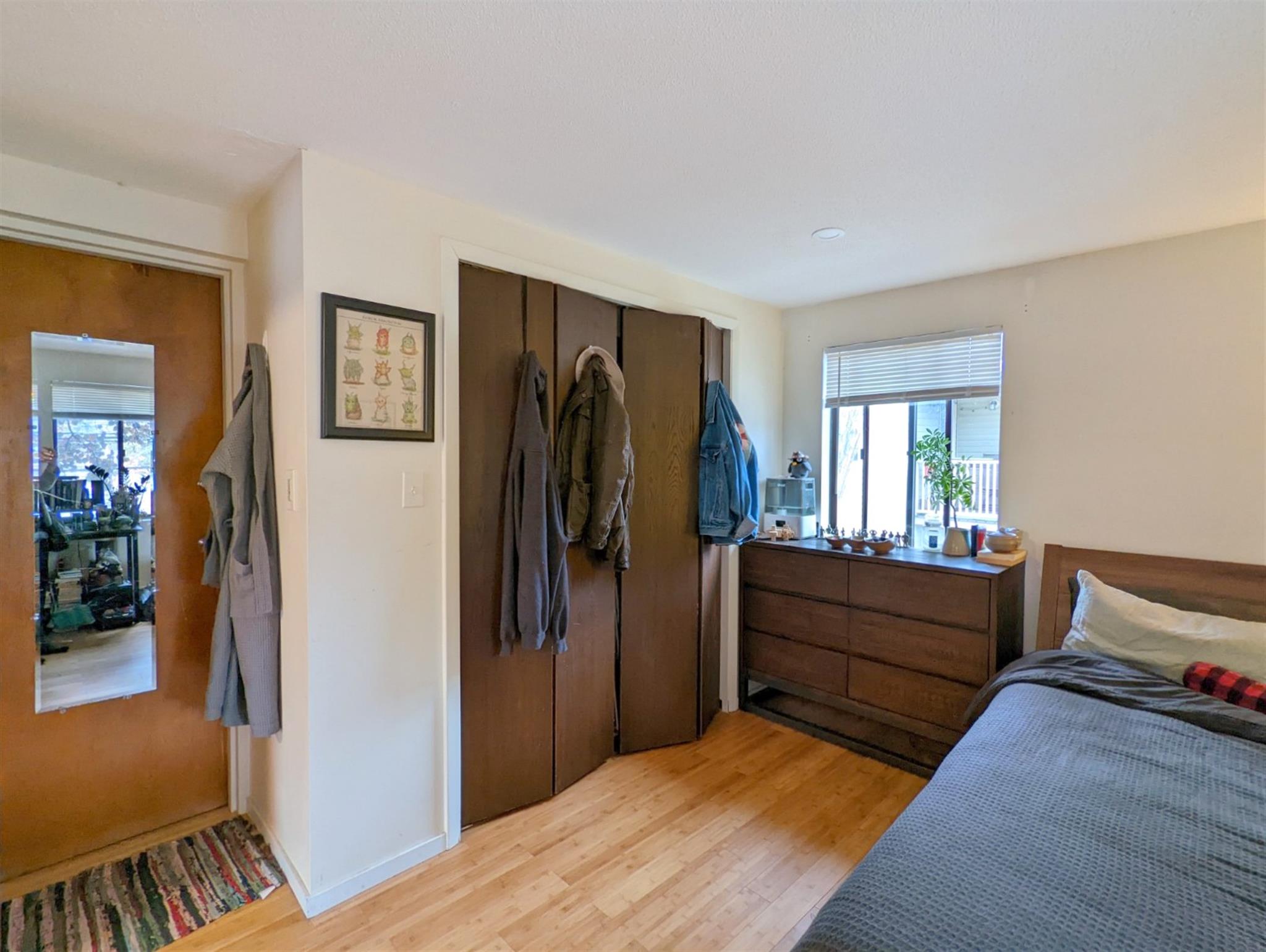 102 Alpine St, Magoun Square