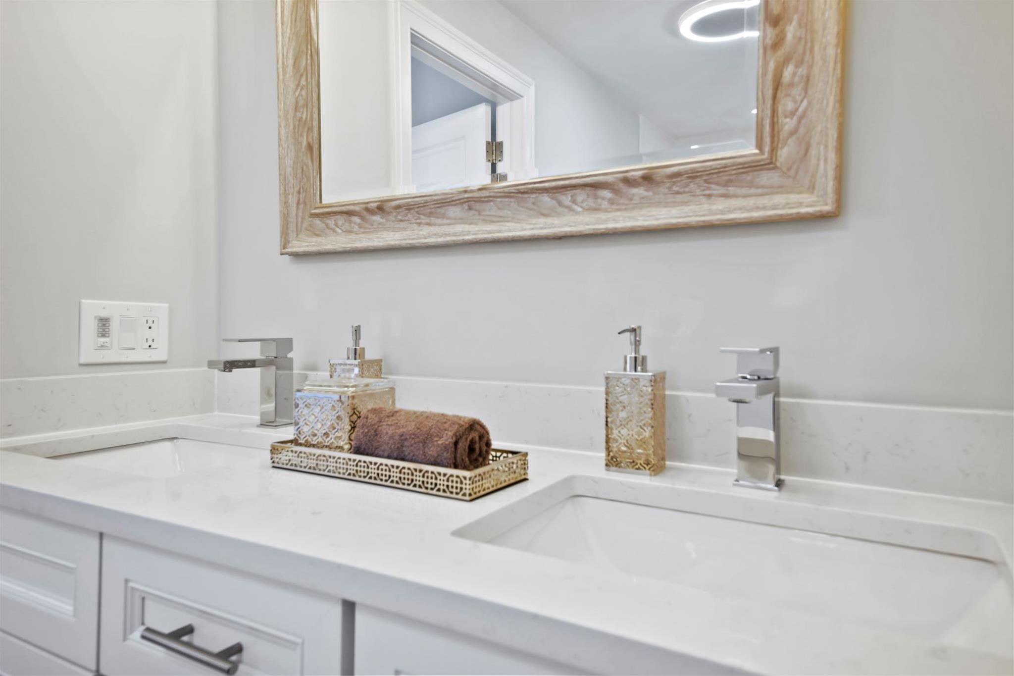 80 Massachusetts Ave, Arlington