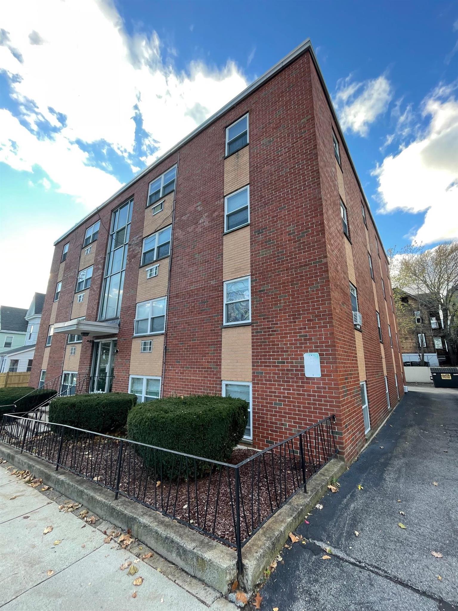 262 School St, Winter Hill