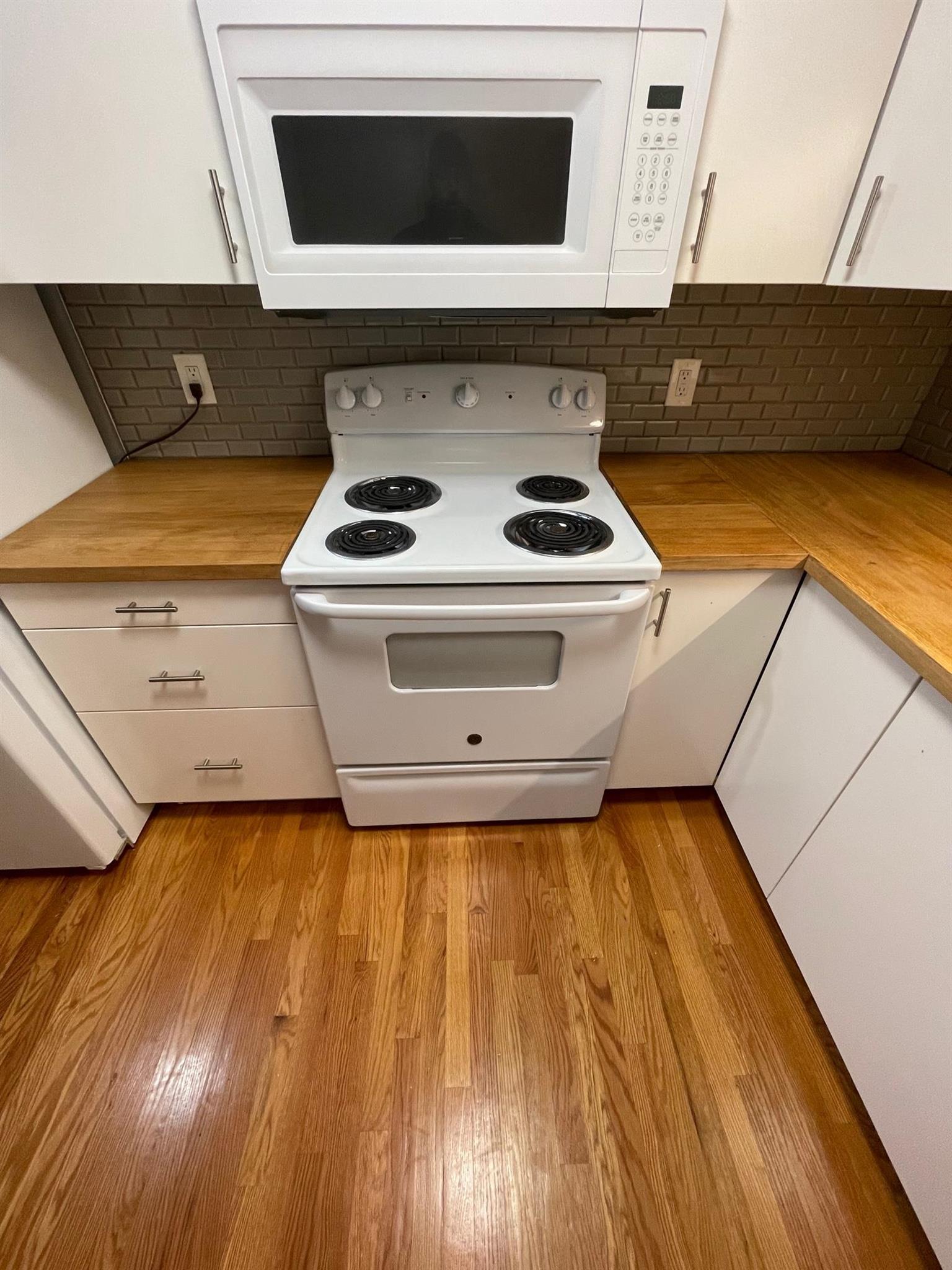 262 School St, Winter Hill