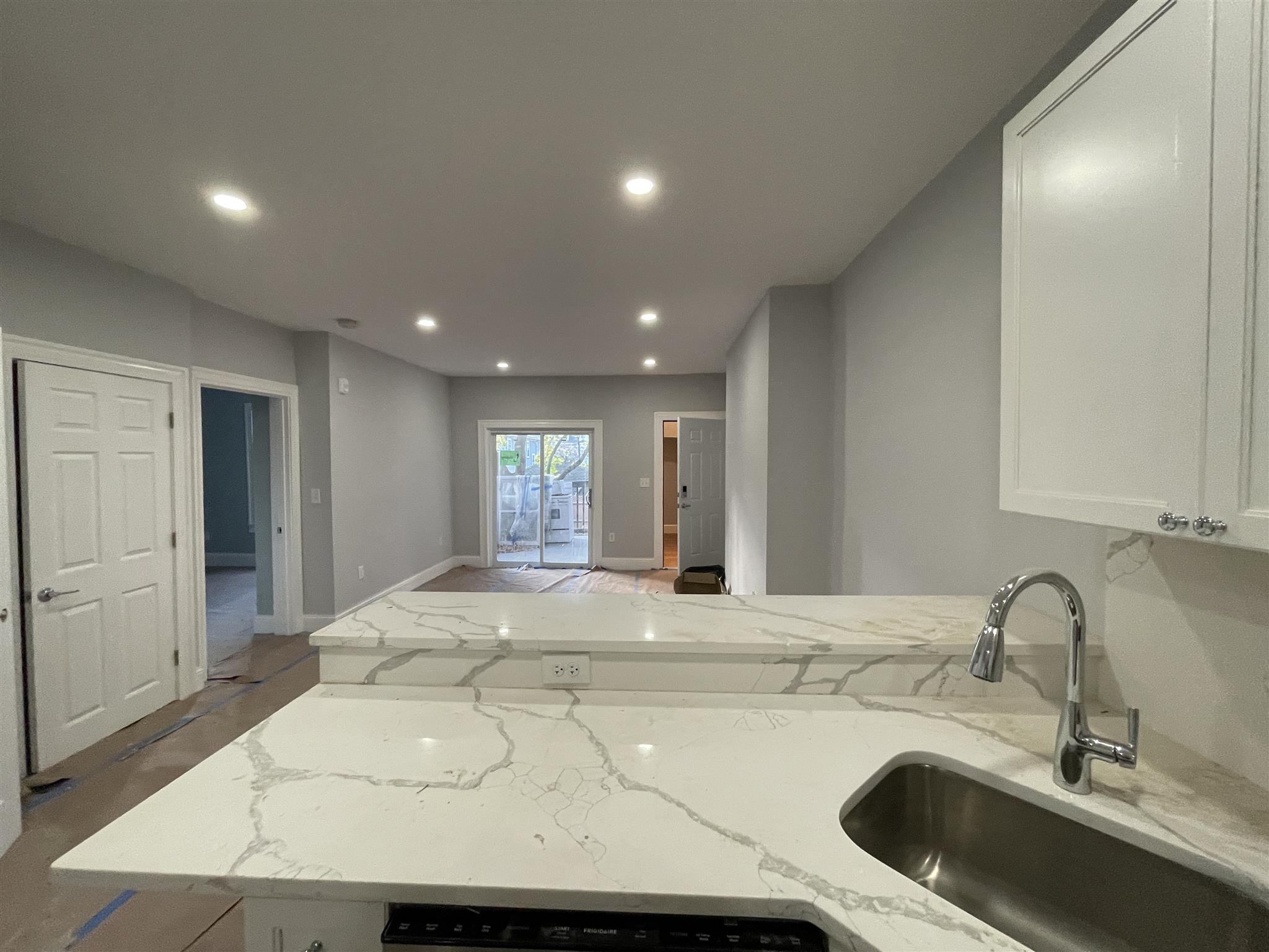 372 Oxford St, Porter Square