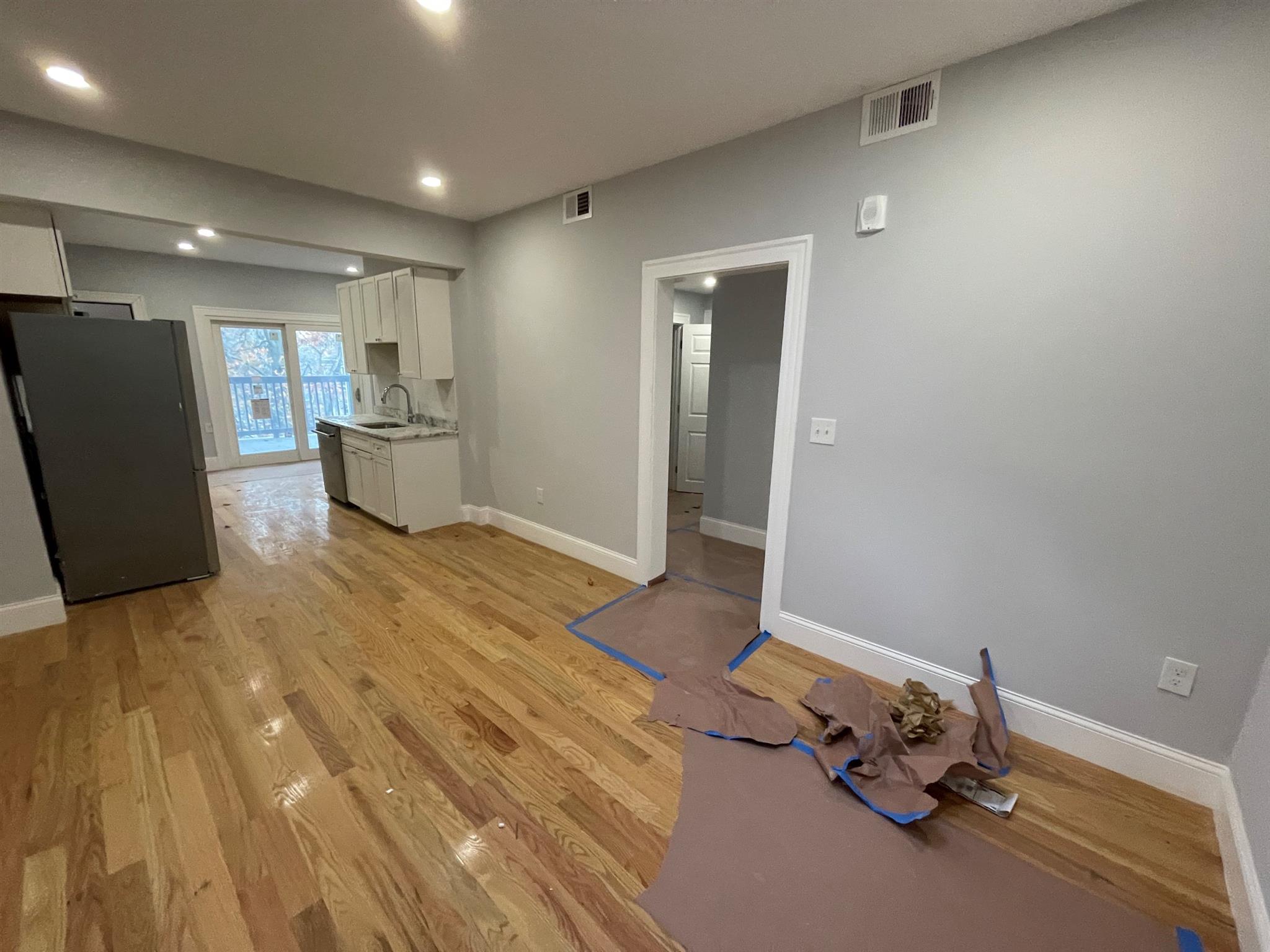 374 Oxford St, Porter Square