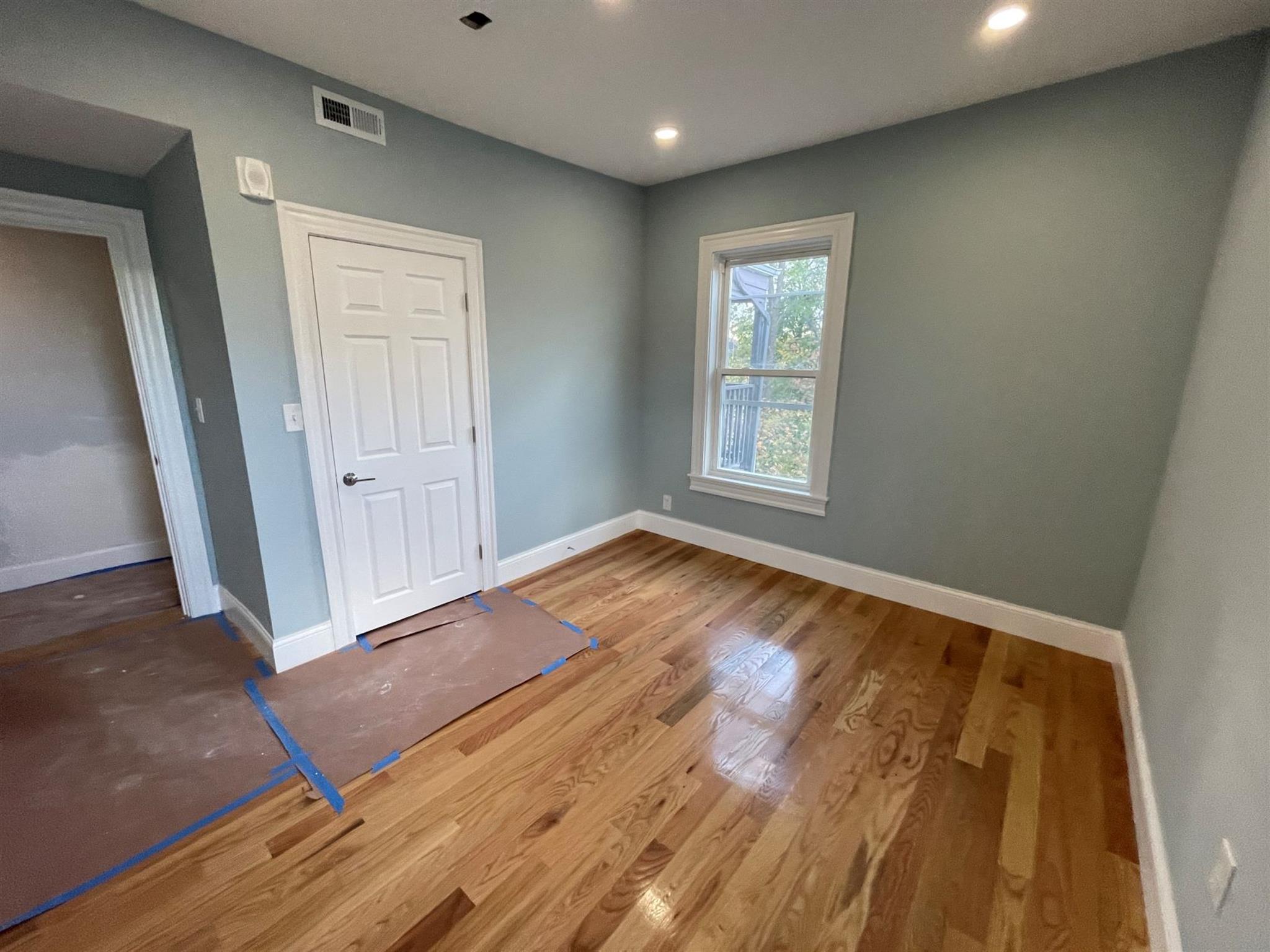 374 Oxford St, Porter Square