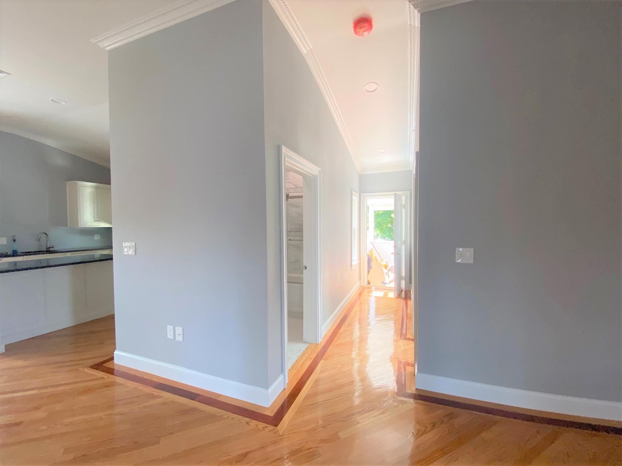 66 Dudley St, Medford