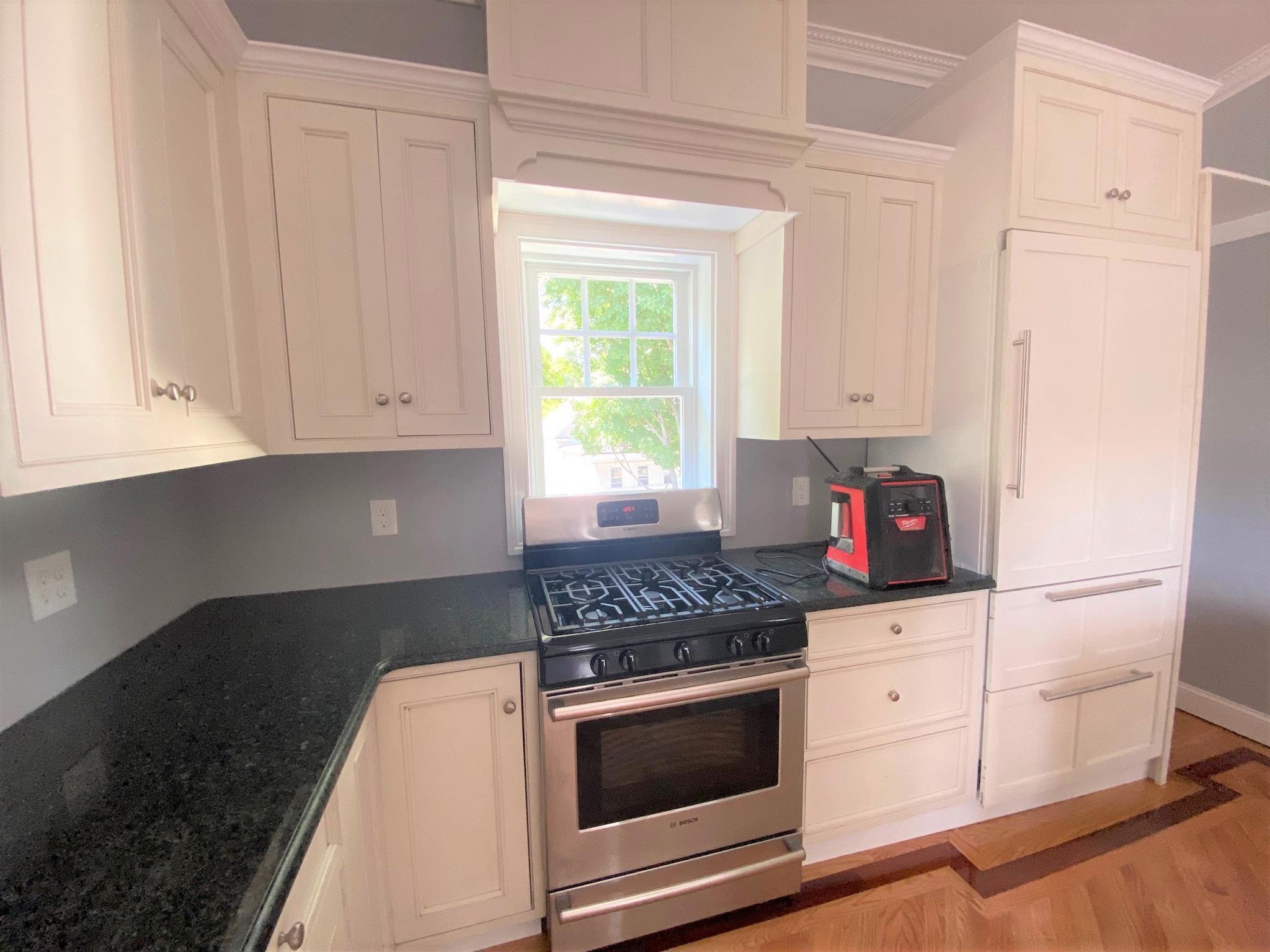 66 Dudley St, Medford