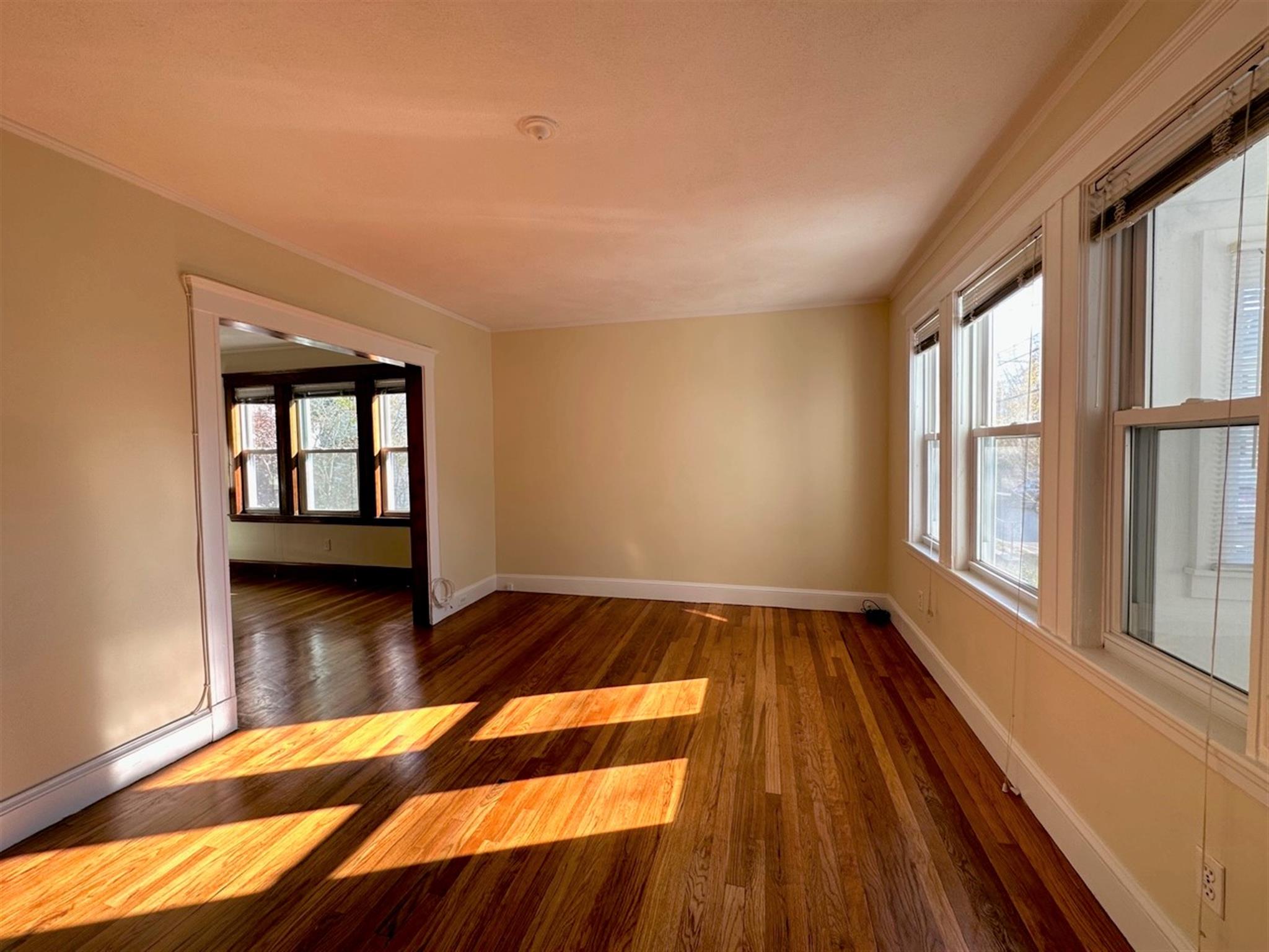 11 Dartmouth St, Arlington