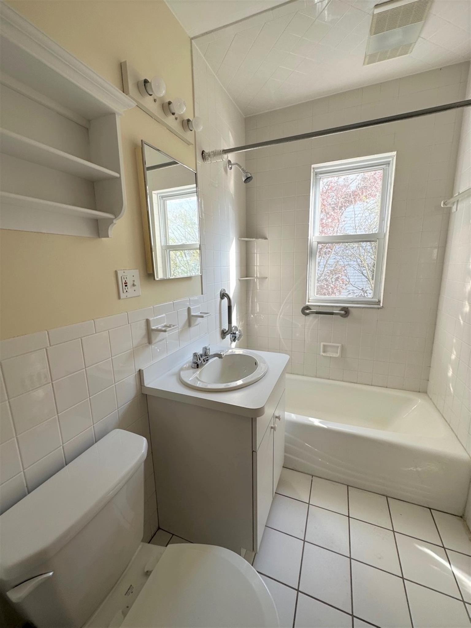 11 Dartmouth St, Arlington