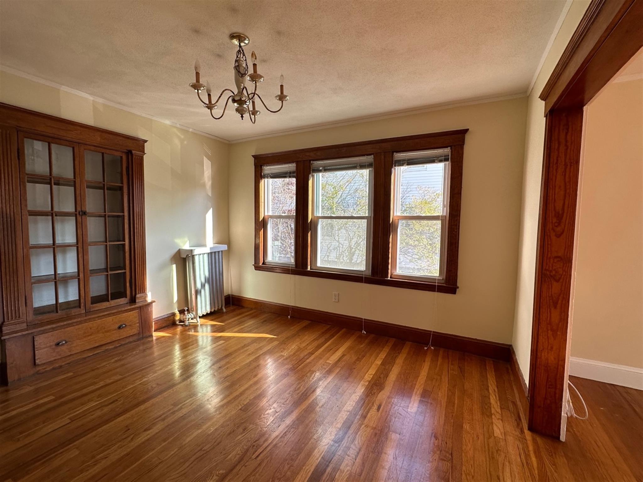 11 Dartmouth St, Arlington