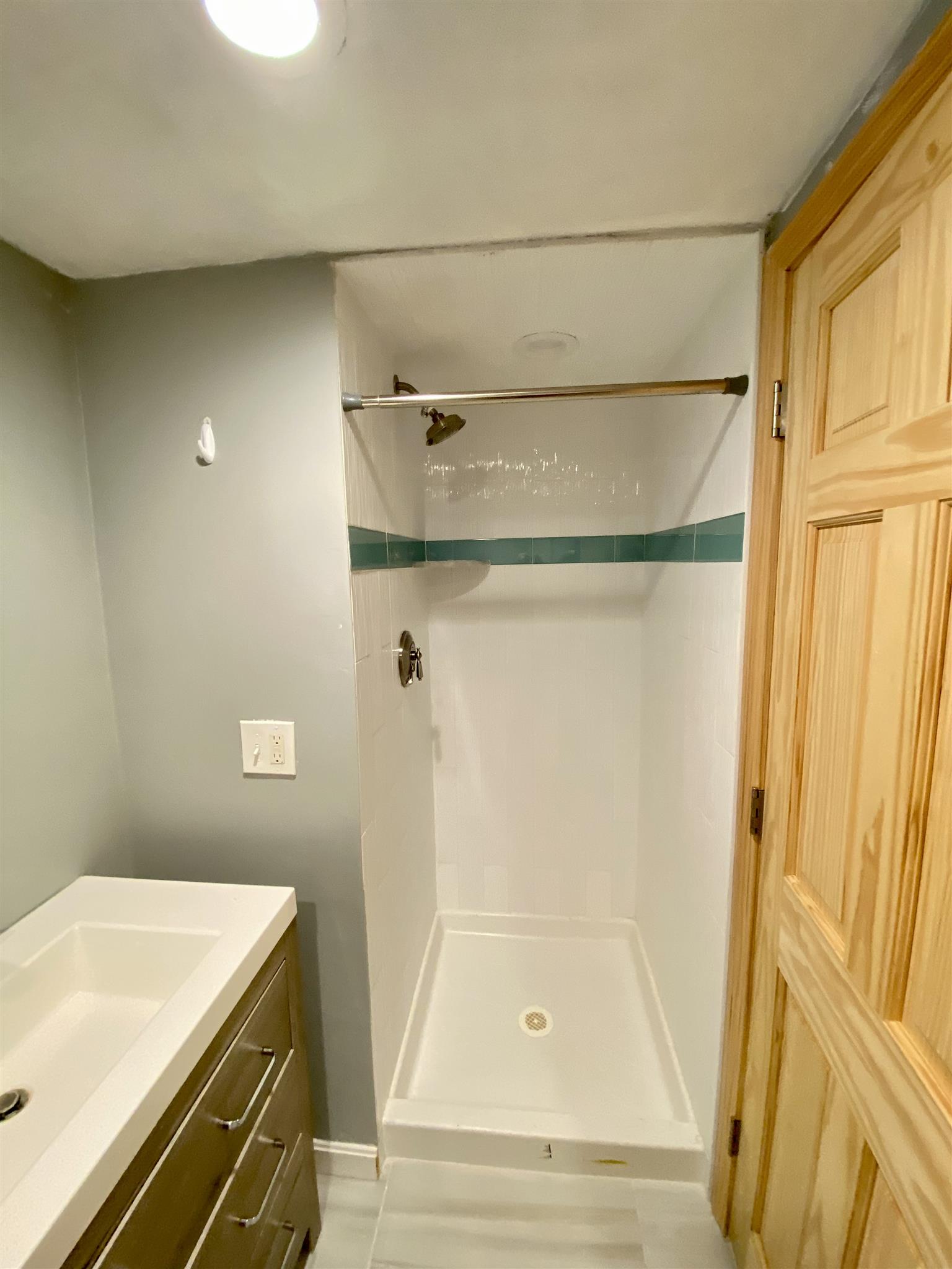 75 Brookings St, Medford