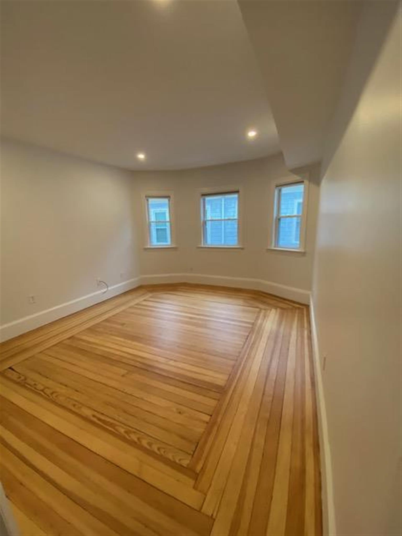 37 Spencer Ave, Davis Square