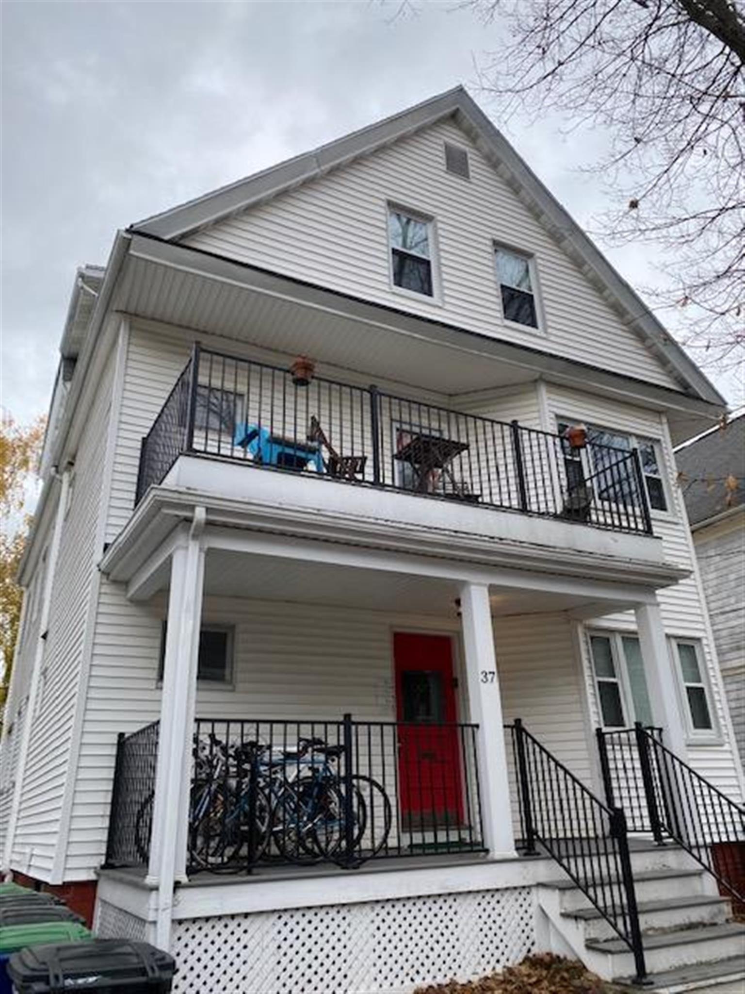 37 Spencer Ave, Davis Square